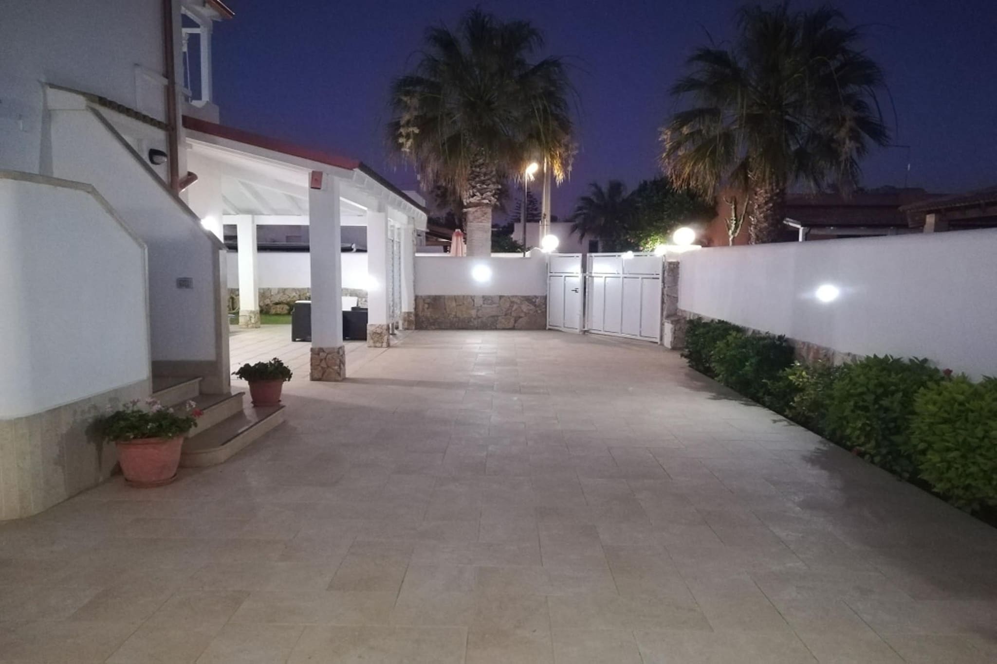 Appartamento 1 Villa Cavarra-Exterior in summer