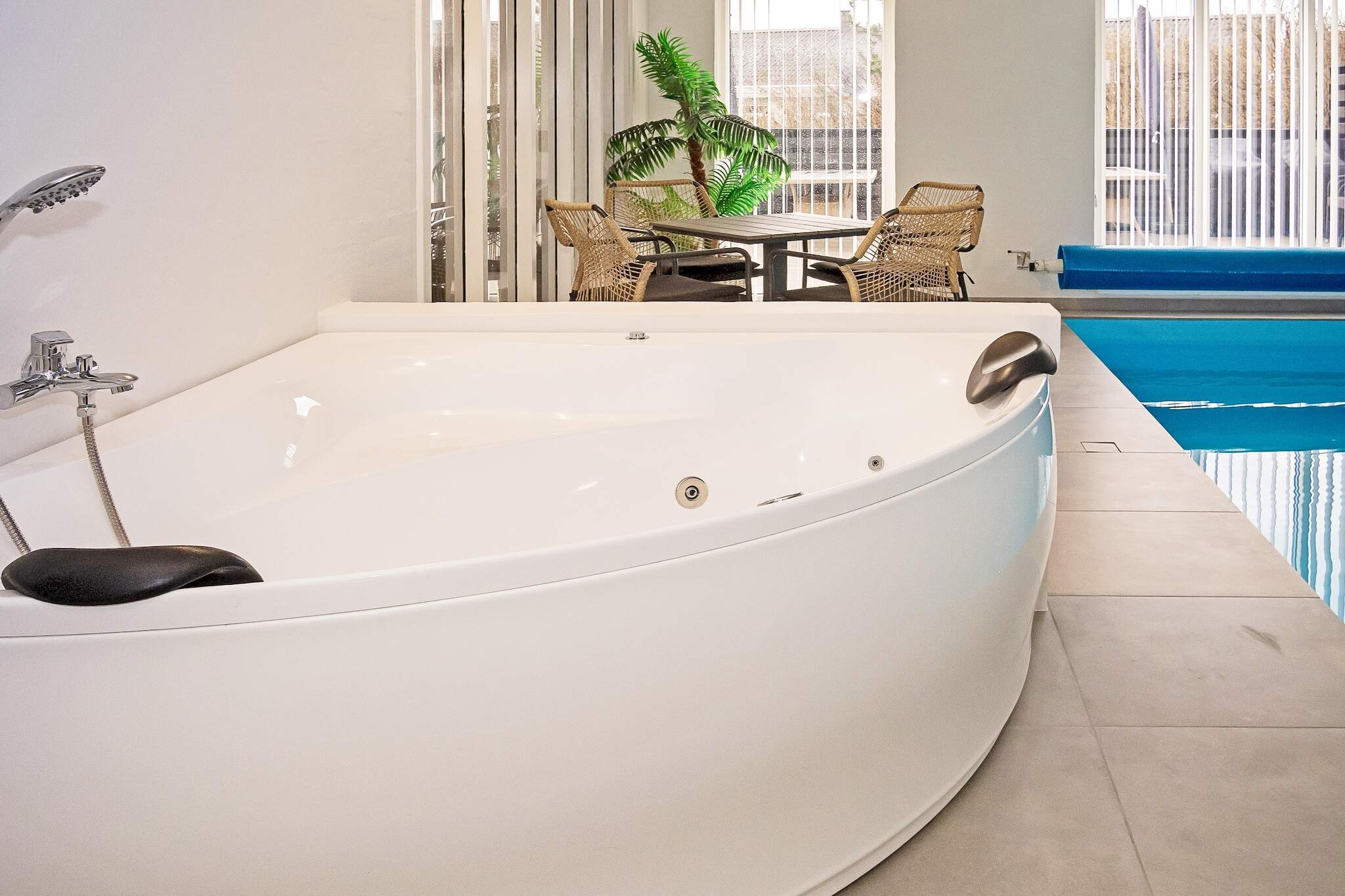 Gerenoveerd vakantiehuis met zwembad - Spa