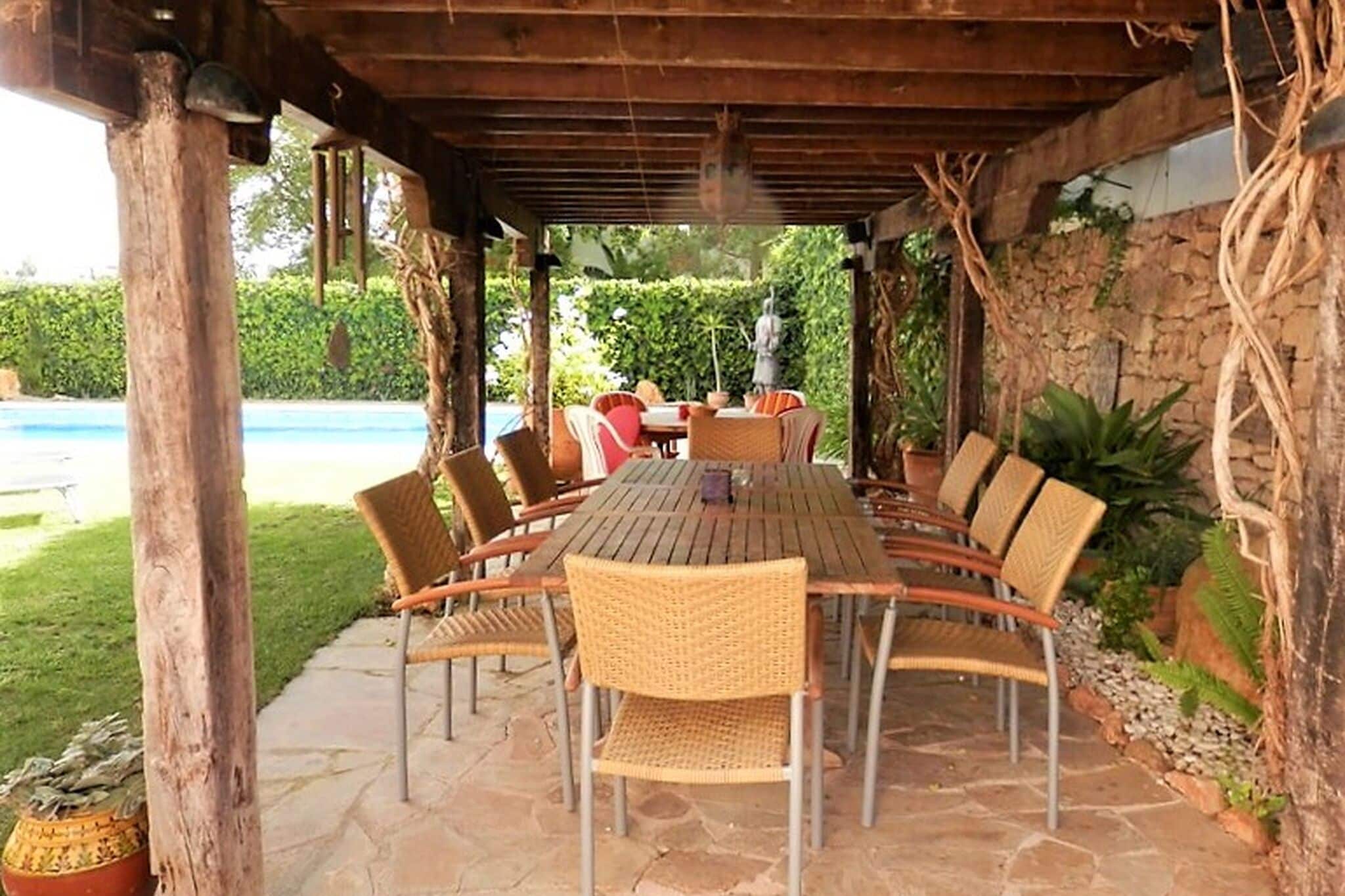 Exclusieve Ibiza-villa met tuin en privézwembad