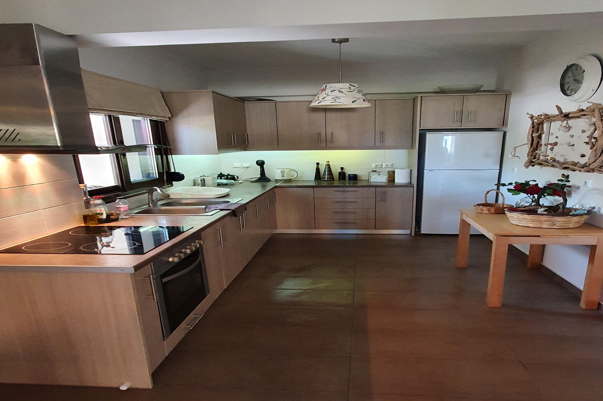 Apartment in Loutra Elenis with Garden