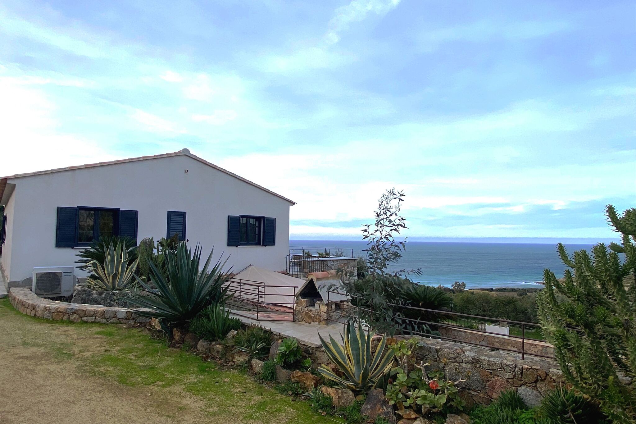 Vakantiehuis met uitzicht op zee in Corbara met privézwembad