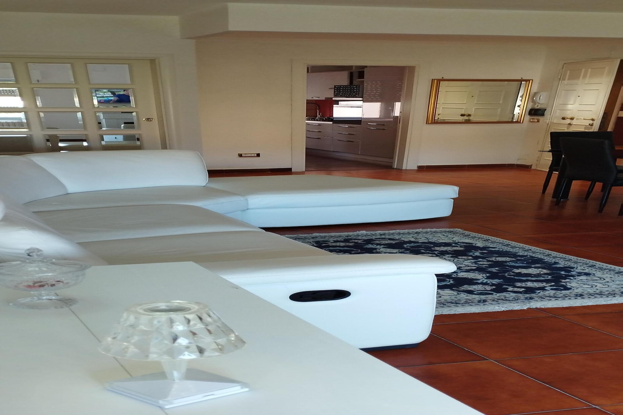 Tina Apartment-Woonkamer