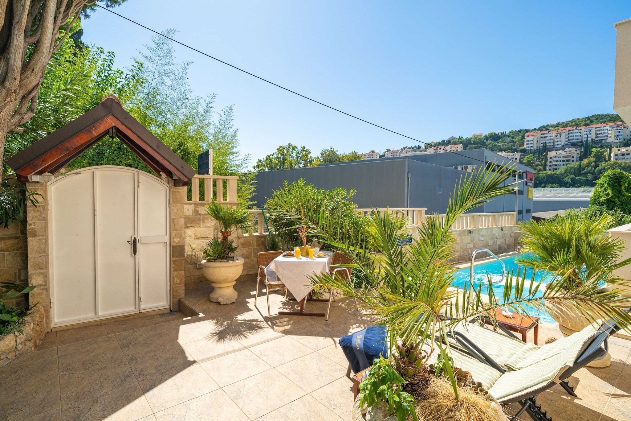 Apartments Aura - Comfort Studio Apartment 1 with shared swimming pool-Buitenlucht