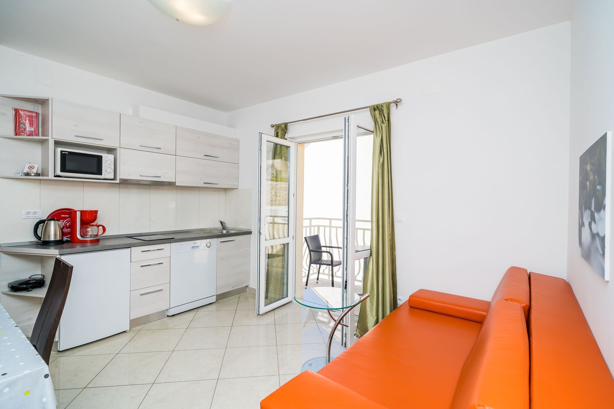 Villa Samba - Comfort One Two-Bedroom Apartment with Balcony and Sea View - gasi se
