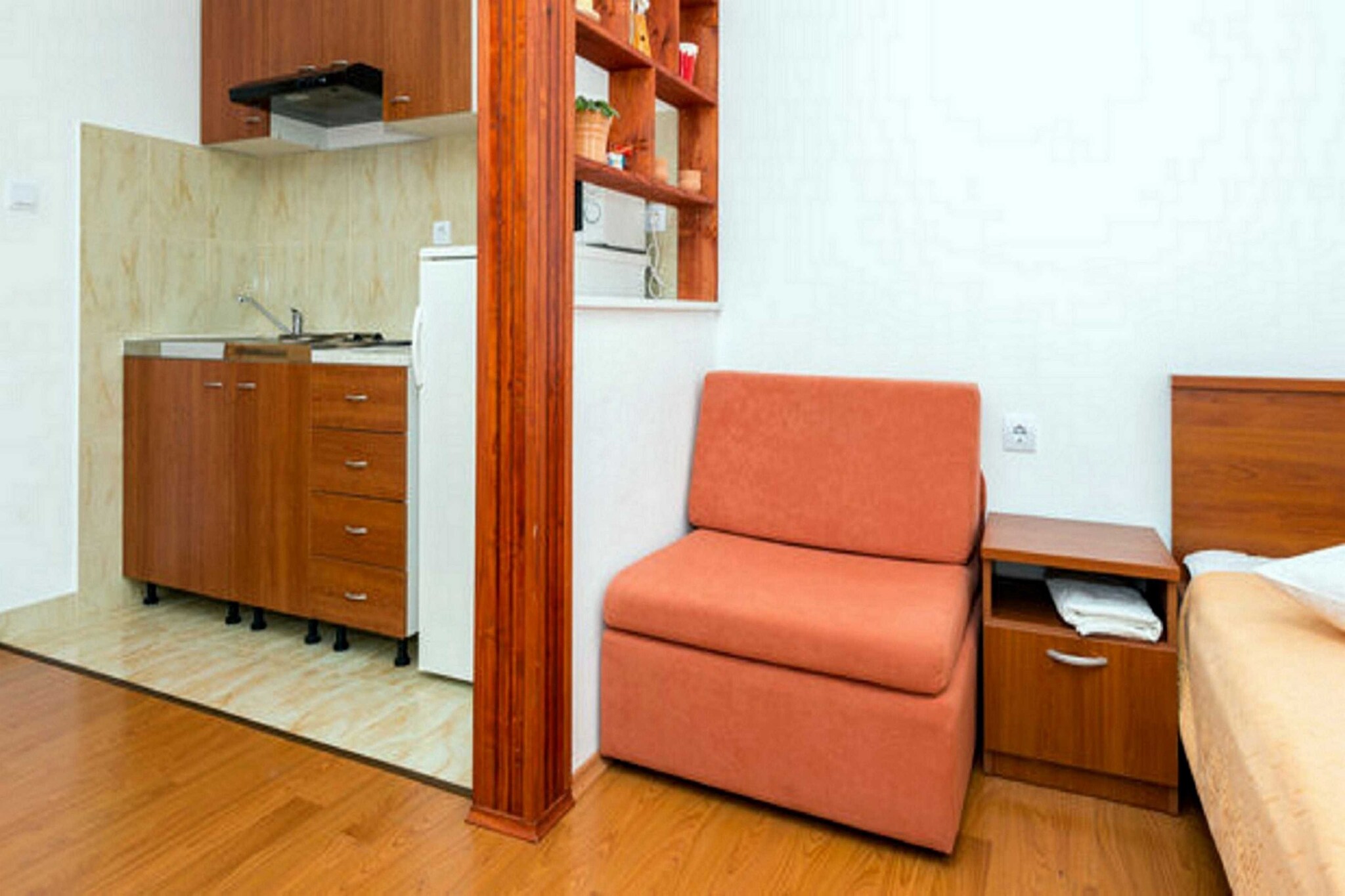 Overlooking the Adriatic Sea, Guest House Fontana is set in the idyllic town Mlini, a peaceful seaside village with beautiful beaches and seaside promenade. Guest will have unlimited access to WiFi. Luggage storage is possible prior to check in and parking is free and available on site.

This studio apartment  features WiFi, air-conditioning and flat-screen TV. Kitchenette is fitted with stove, refrigerator, microwave, toaster, water kettle and coffee machine. Private bathroom comes with shower cabin and hair dryer. Balcony with an outdoor seating area overlooks the Adriatic sea.

Located in small place just 15 min outside Dubrovnik, Guest House Fontana is a perfect choice for all the guest looking for peace and easy access to all activities. Guest House Fontana are situated in Mlini, a lovely village near historic Dubrovnik. Mlini is a small, idyllic fishing settlement located halfway between Dubrovnik and Cavtat with intact beauty, rich vegetation and stunning beaches as well as historical and cultural heritage.

Dubrovnik Bus Station and Ferry Port, connecting the mainland with various Dalmatian islands, are 13.8 km from the apartment, while Dubrovnik Airport is 8.7 km away.