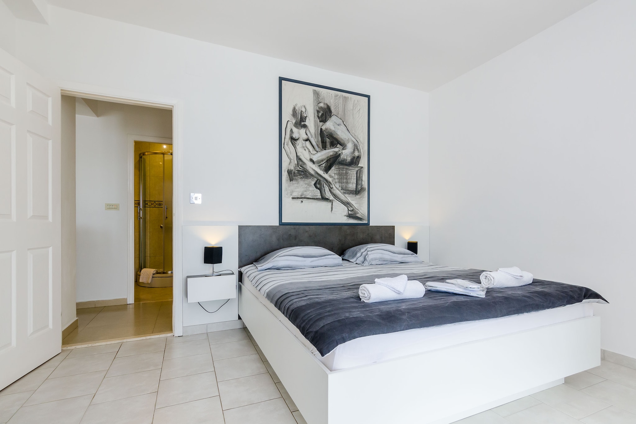 Apartment Franceska -Two-Bedroom Apartment with Terrace and Sea View-Chambre
