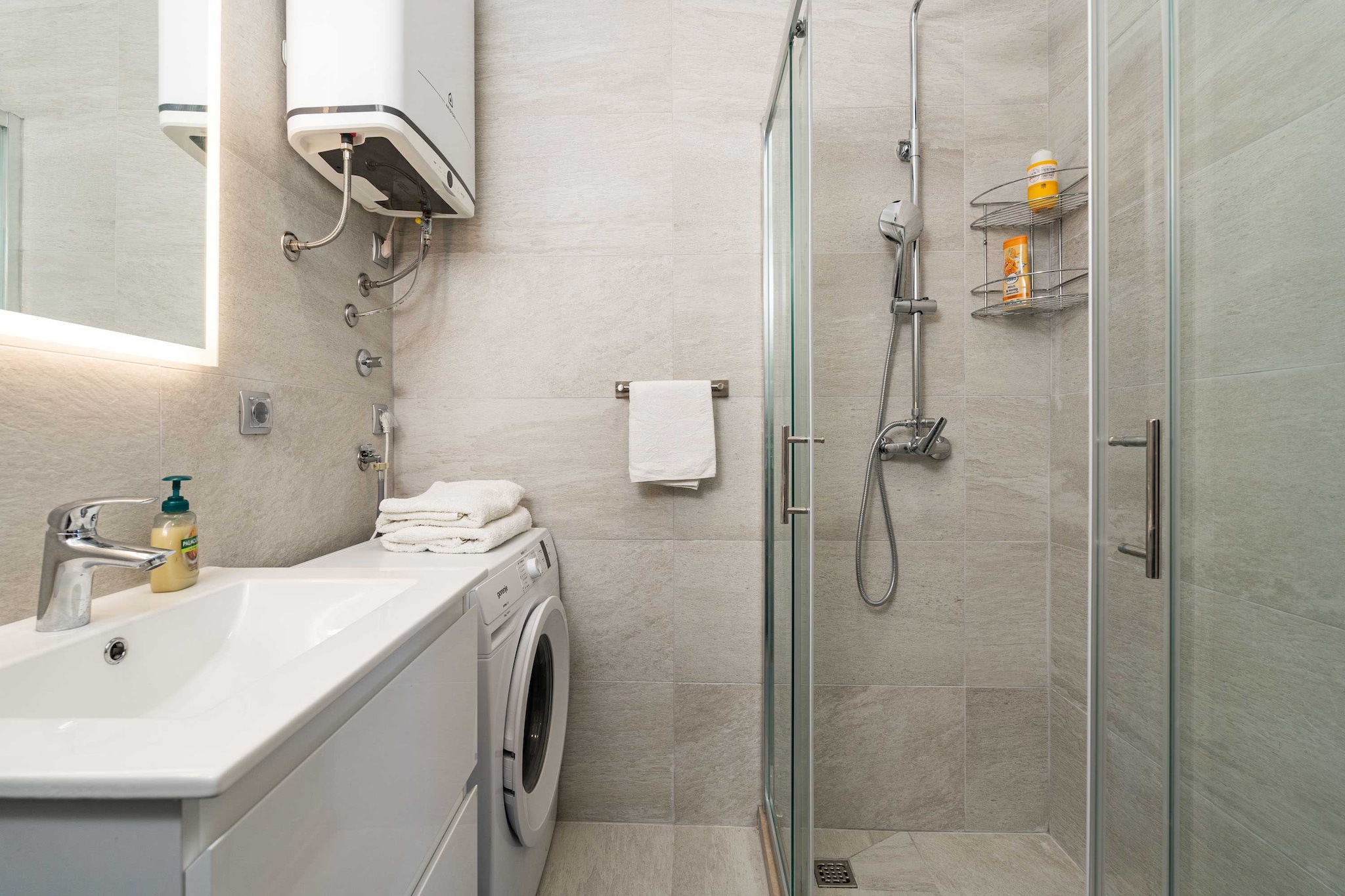 Apartments Vulicevic - Apartment Vulicevic A2 ( free private parking )-Bathroom