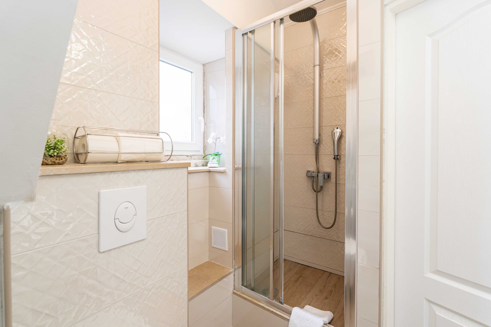 Apartment Neve - Two Bedroom Apartment-Badkamer