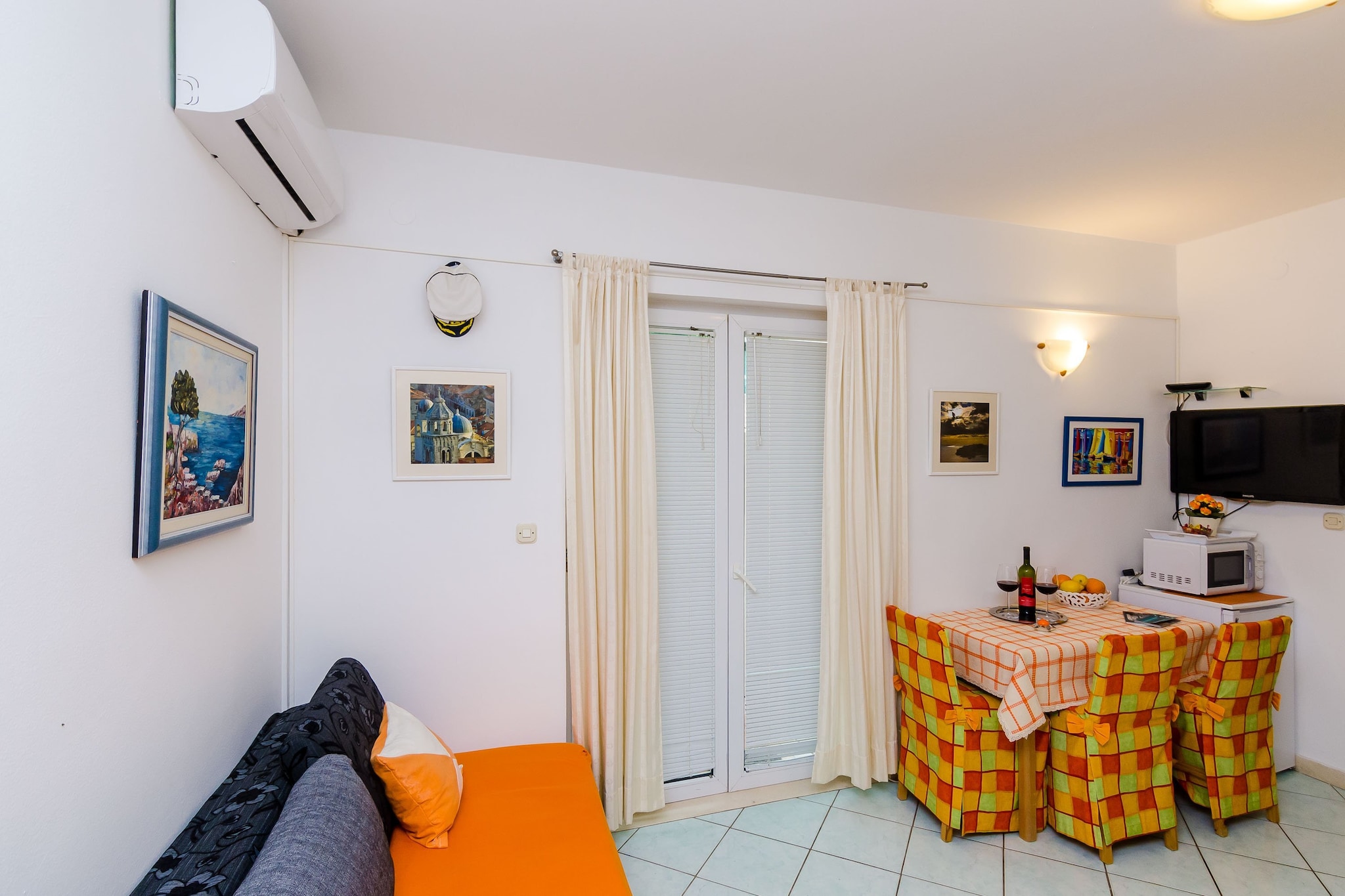 Apartments Captain - Superior One Bedroom Apartment with Terrace (3 Adults)-Eetkamer