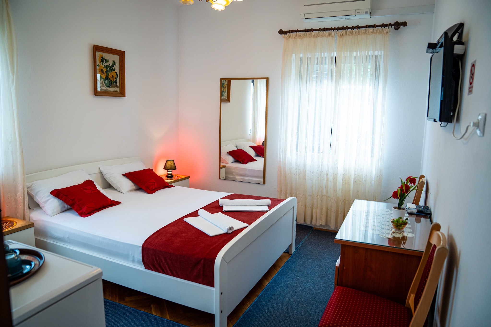 Guest House Cesic - Double Room No6-Bedroom