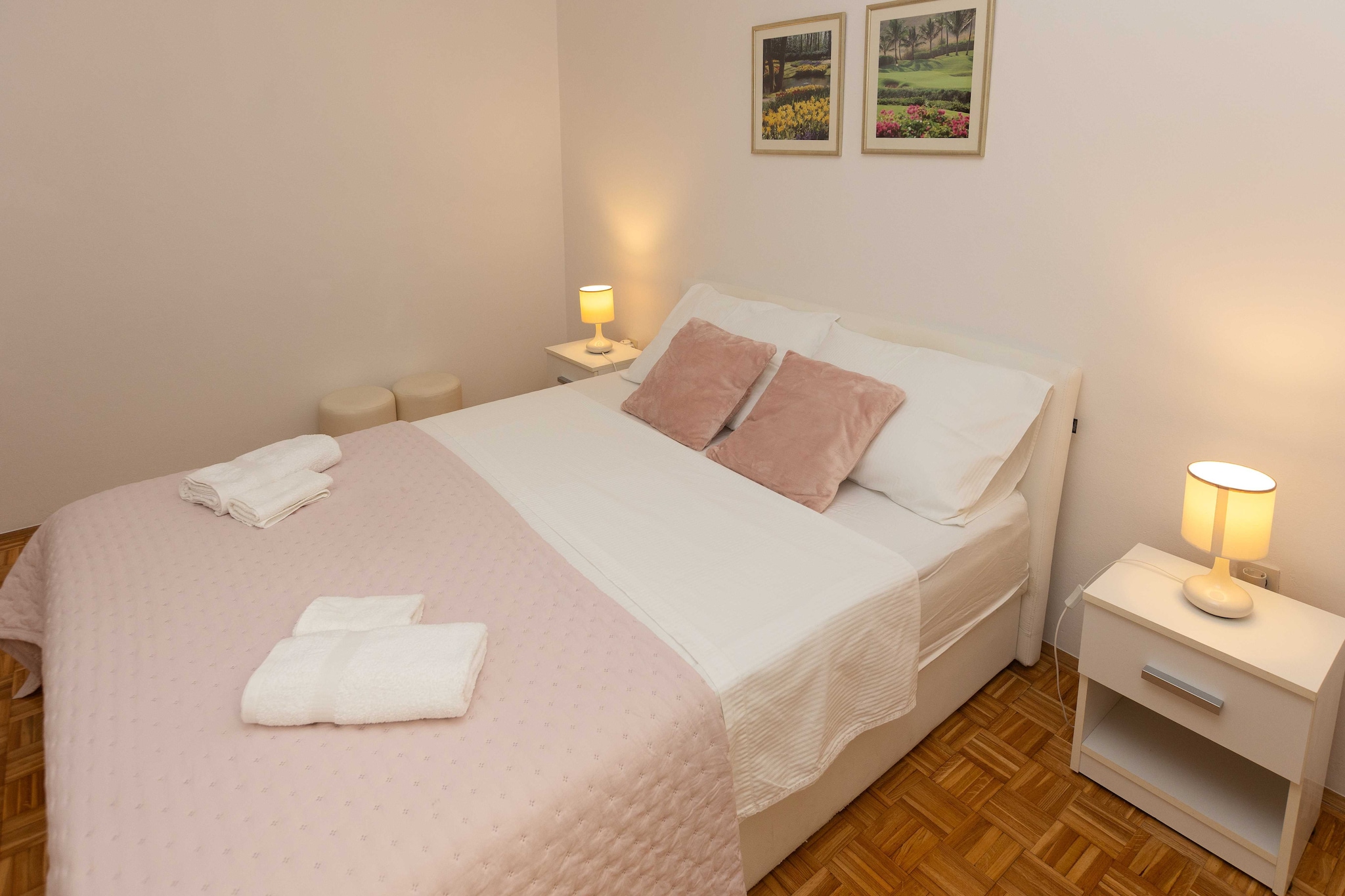 Rooms Batina- Standard Double Room-2 - Schlafzimmer