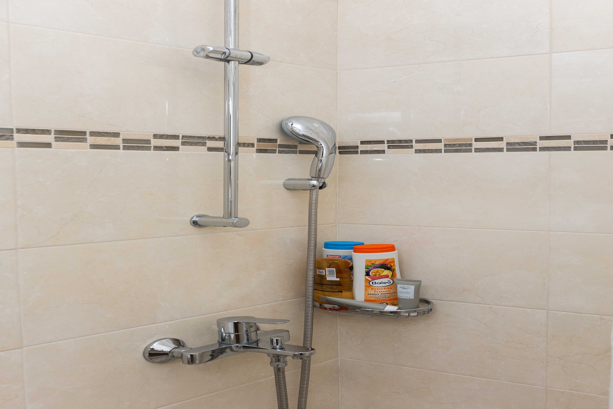 Rooms Batina- Standard Double Room-2 - Badezimmer