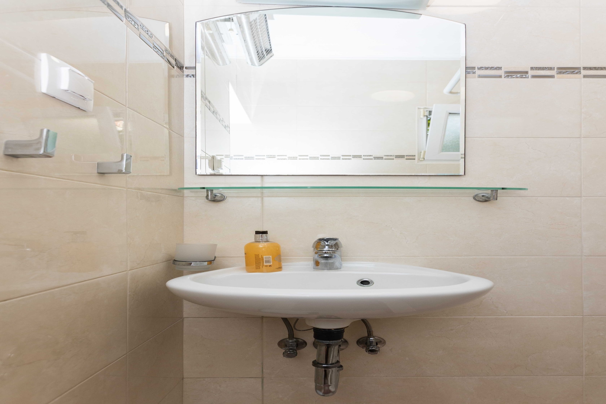 Rooms Batina- Standard Double Room-2 - Badezimmer