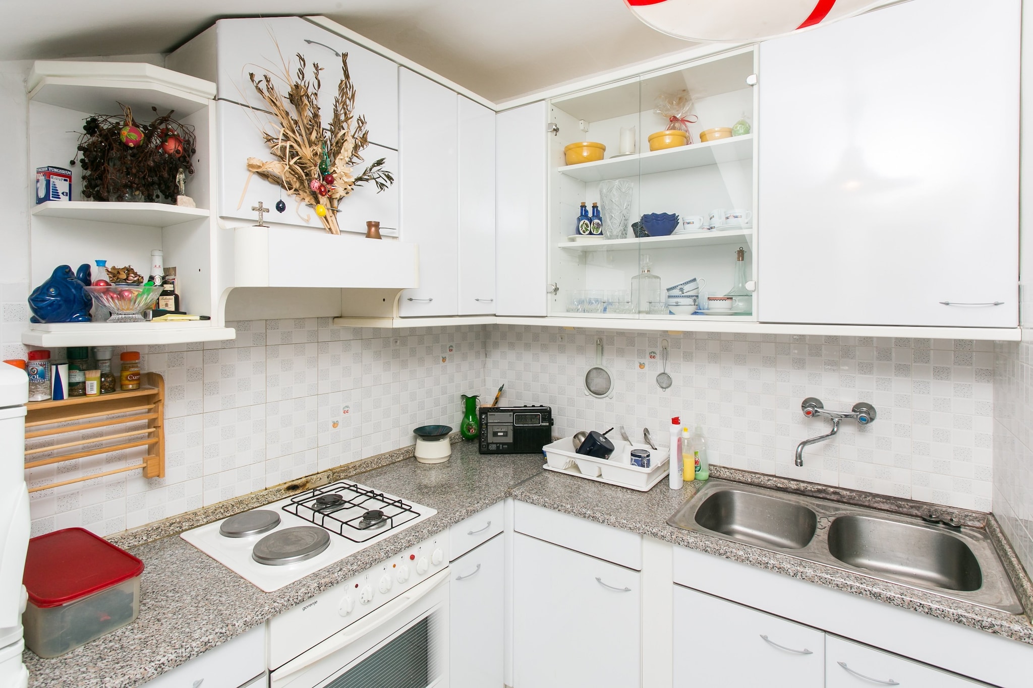 Apartment Bor is a self-catering accommodation located in the Gorica area of Dubrovnik and ideally placed as it is only a 20 min walk away from both the historic Old City and downtown Dubrovnik.
This lovely air-conditioned apartment features beautiful sea view.
The property offers free parking and WiFi access.
This duplex one bedroom apartment features fully equipped kitchen, living room, dinning area and flat-screen TV with satellite channels. The kitchen is fitted with stove top, oven, refrigerator, toaster, electric kettle and kitchenware. Other facilities include an iron, air conditioning, washing machine and private bathroom, which comes with a hair-dryer.
This apartment can comfortably accommodate up to 4 people.
Guests can relax at the beach, which is approximately 300 meters away, or be active at the nearby sports center. There is a park for children in proximity, cafe bars with terraces, lovely restaurants and hotels close by where guests have the possibility to use the wellness at an additional cost.
The grocery store is just 200 meters away, and the bus stop to get to other parts of town is 300 meters from the accommodation.
The ferry port and main bus station are 2,9 km away, while Dubrovnik Airport is 21,4 km away
Old Town of Dubrovnik is 2 kilometers away.