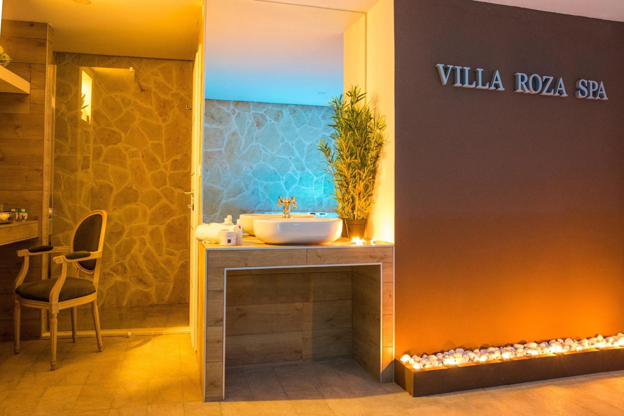 Villa Roza - Studio Apartment with Balcony-Wellness