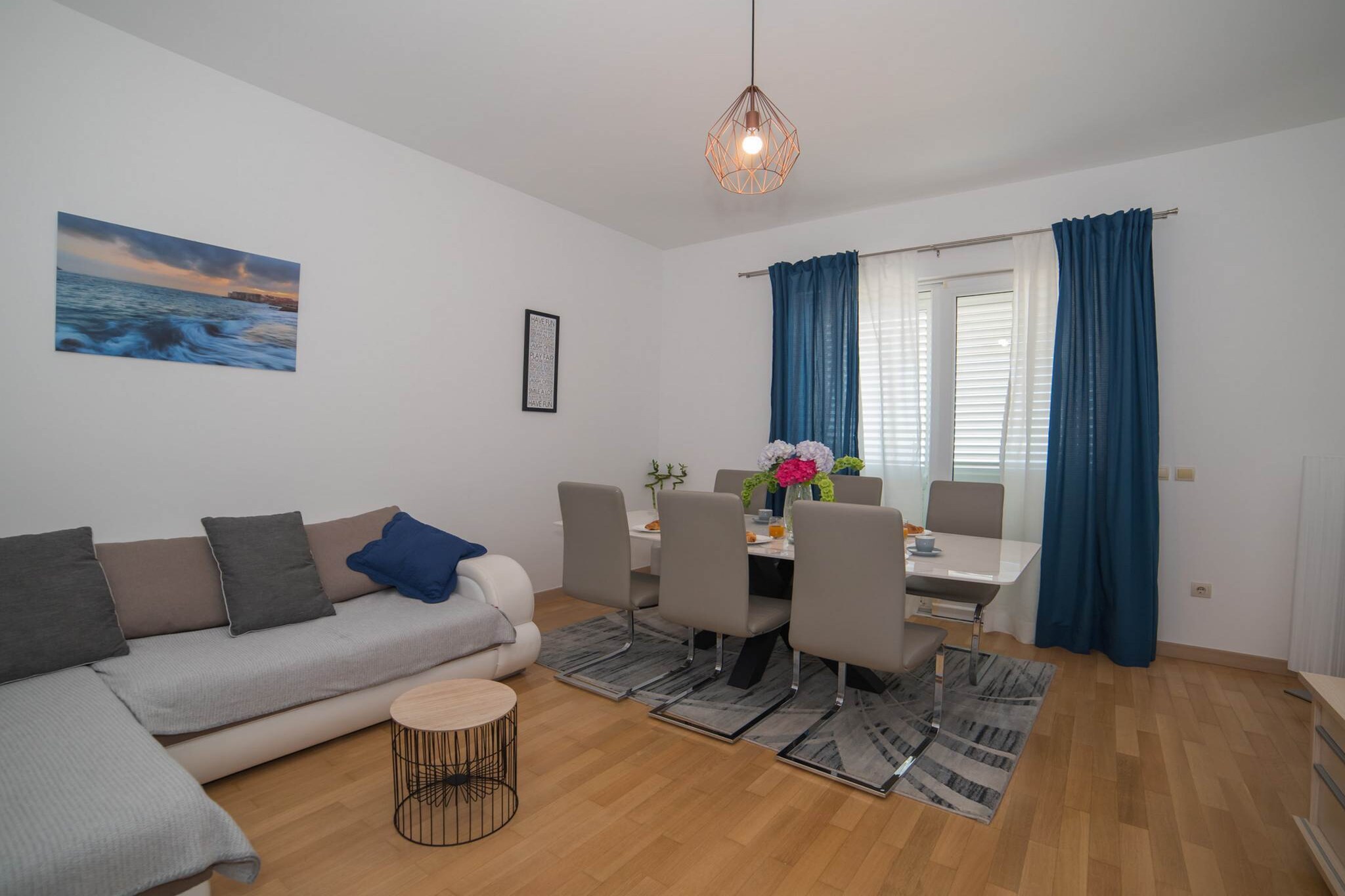 Apartment Faros - Two-Bedroom Apartment with Terrace and Sea View