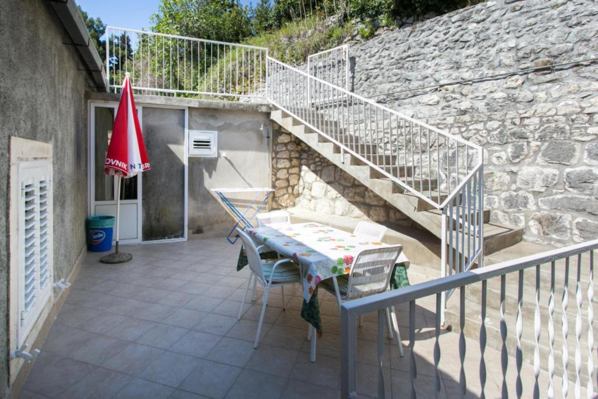 Apartments Anka - One-Bedroom Apartment with Balcony and Sea View-Terrasbalkon