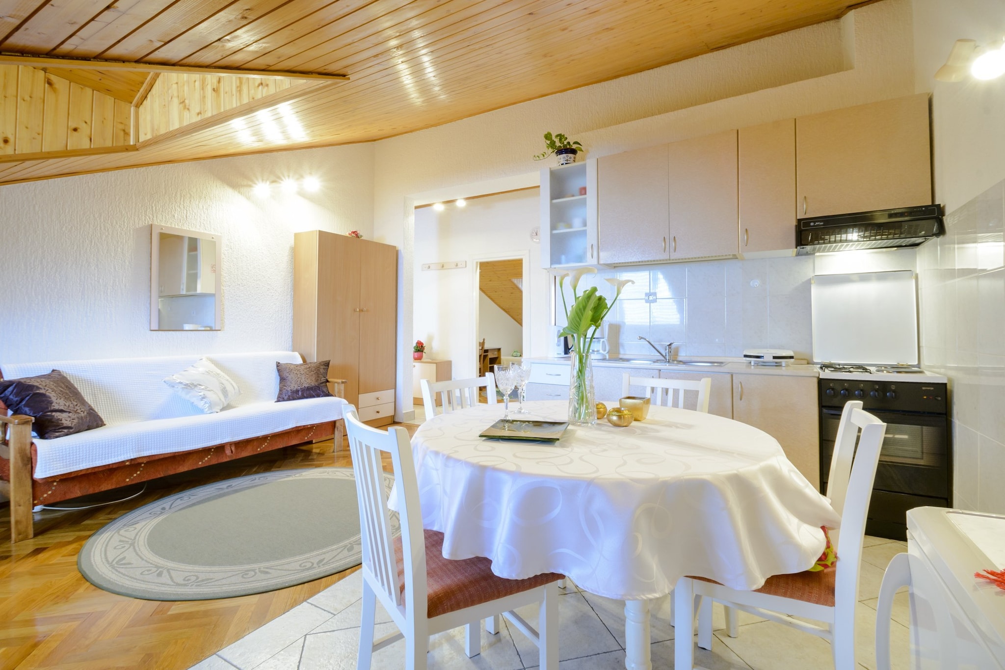 Apartment Matic is situated on Babin Kuk Peninsula, only couple of minutes from the nearest beach and 10 minutes ride to the Old Town. 
Luggage storage before check in and after check out is available, sot hat you can explore the area a bit more before departure.
Free parking is available on site.

This lovely two bedroom apartment can comfortably accommodate up to four persons. Please note that extra sofa bed is available in living room for child up to 12 years old at cost of 15 Euro per night.
It features free Wi- Fi, flat screen SAT TV and air condition. Fully equipped kitchen comes with dining area and spacious living room. Private bathroom includes shower and hair dryer. Furnished terrace is at guests disposal.
Washing machine and ironing facilities are available.

Many shops, restaurants, cafes, parks and a beautiful sea side promenade are a 5-minute walk away. Lapad bay with its promenade and beaches is 5 minutes away. Bank and ATM's, grocery store and bakery are in 300 meters range. This location offers a lot of opportunities to relax, since guests can reach various lovely places in couple of minutes walk.

Dubrovnik bus station and ferry port, connecting the mainland with various Dalmatian islands, are 15 minutes ride from the apartment, while Dubrovnik Airport is 23 km away.