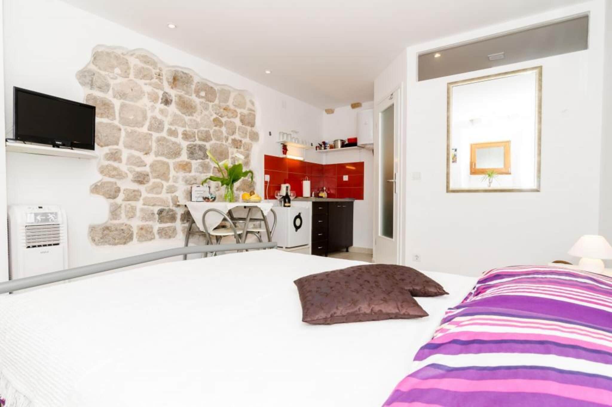 Apartment Lee Loo - Studio Apartment-Schlafzimmer