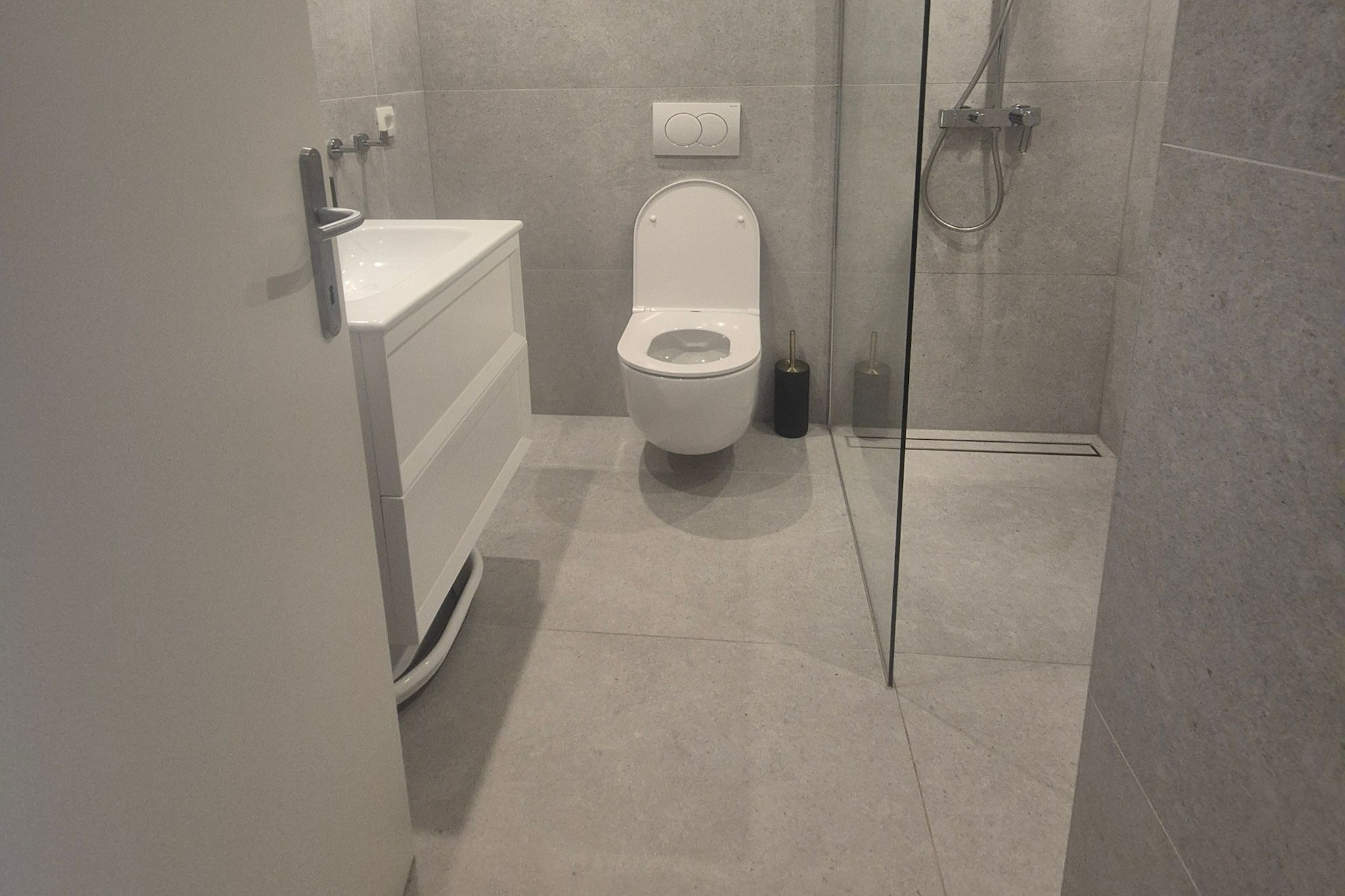 Apartment Mia - Two-Bedroom Apartment with Balcony and Sea View - Badkamer