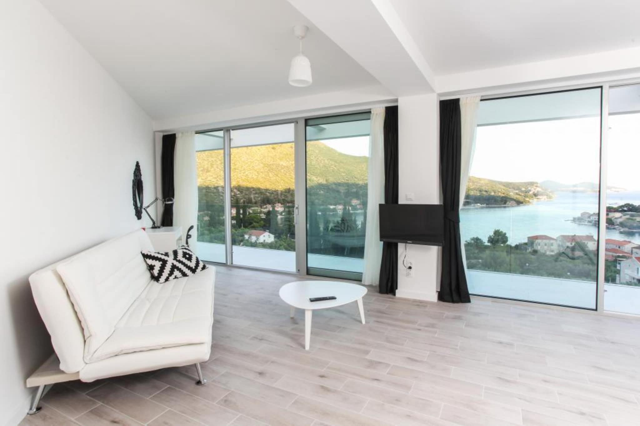 Villa Dupcic - Five-Bedroom Villa with Private Pool and Sea View-Salon