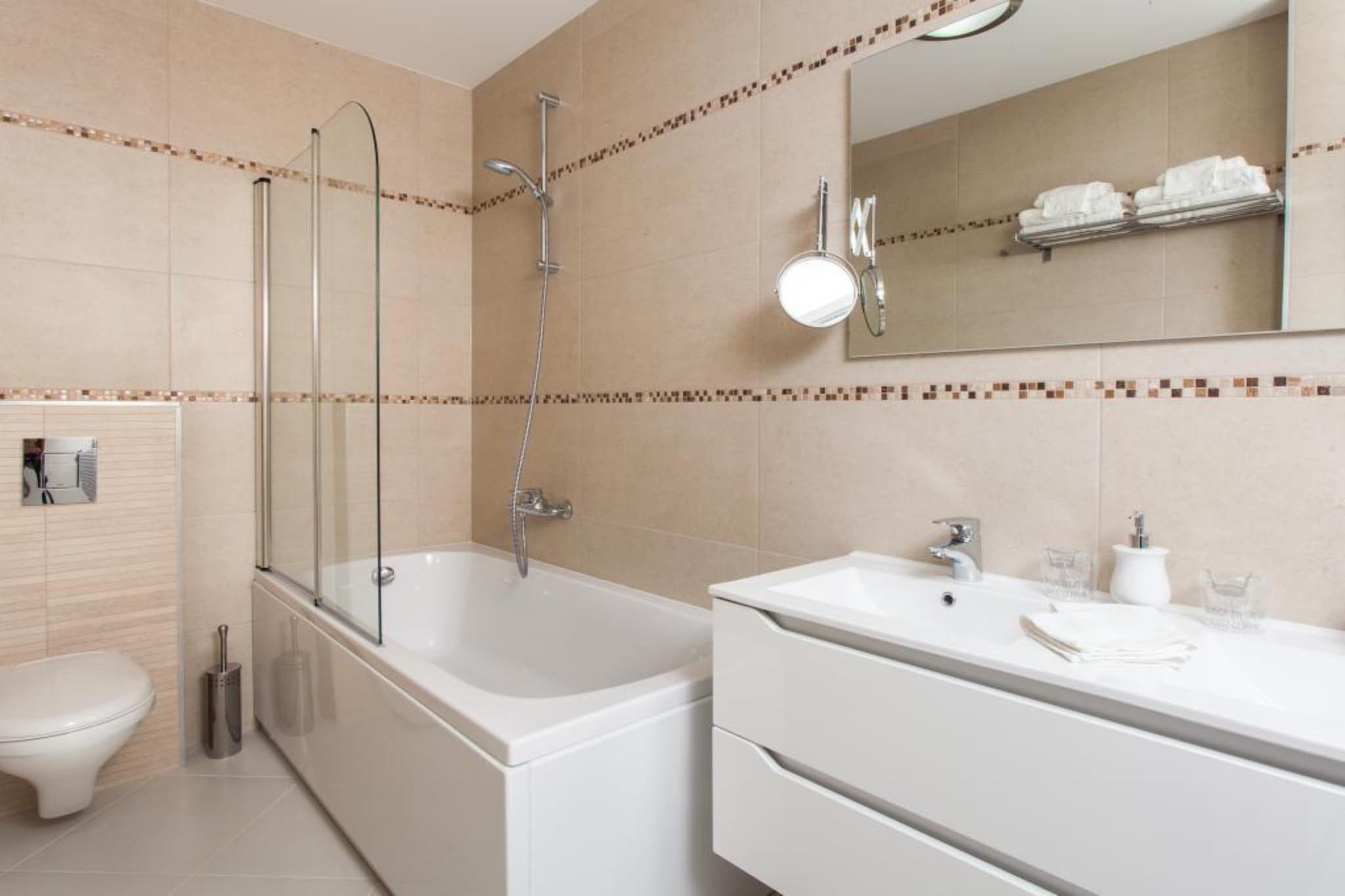Villa Dupcic - Five-Bedroom Villa with Private Pool and Sea View-Salle de bain