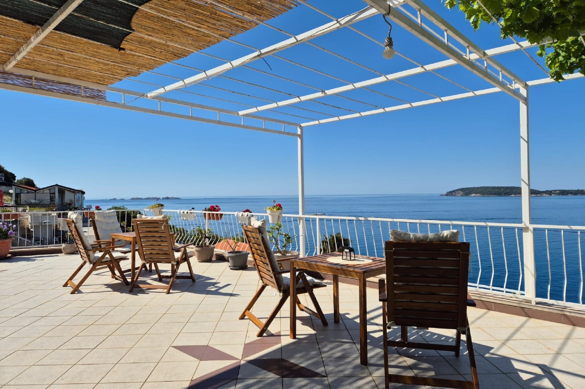 Apartments Matea - One-Bedroom Apartment with Sea View - (Štikovica) - Terrasse