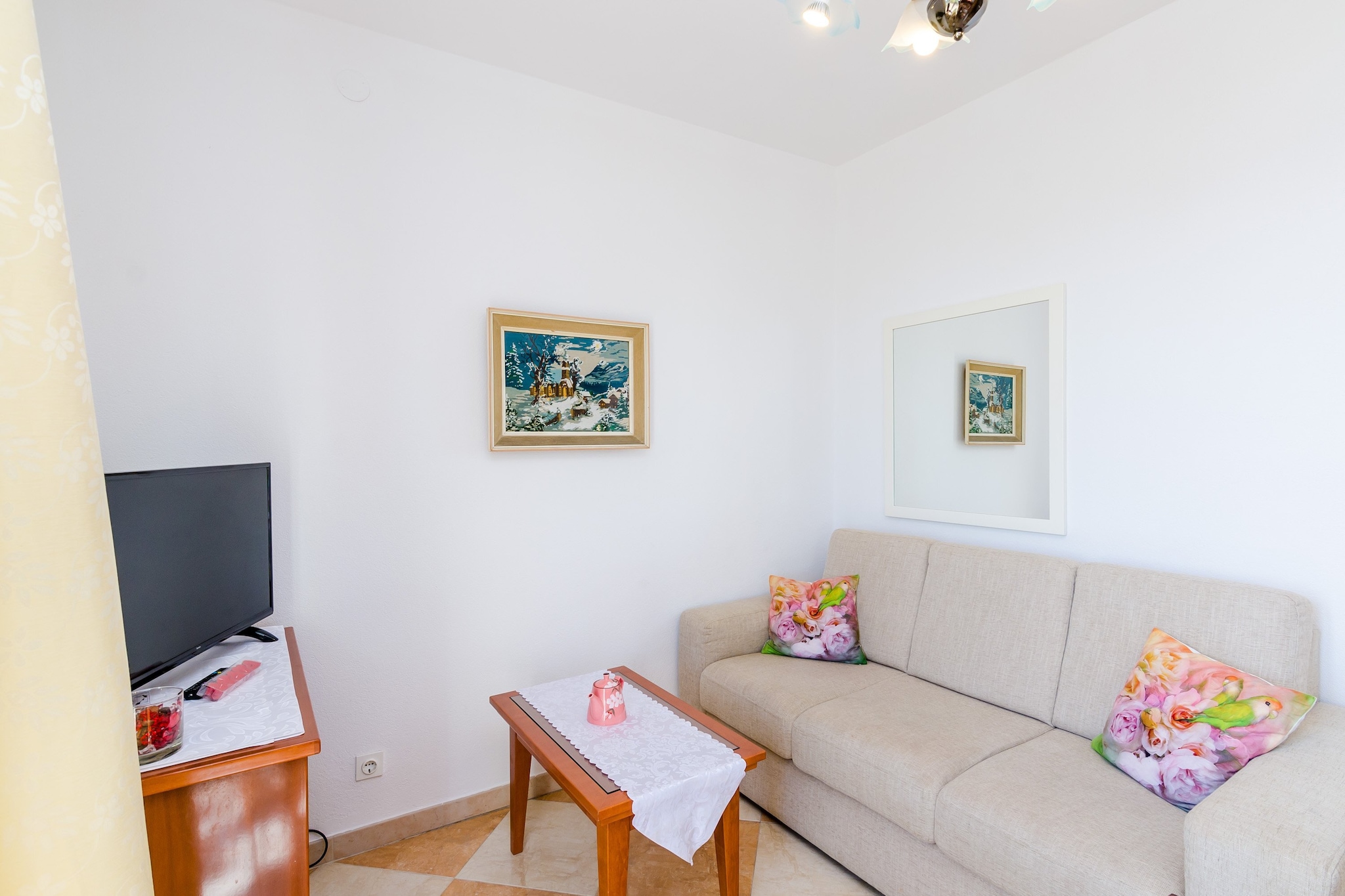 Apartments Nicol - Two-Bedroom Apartment with Balcony and Sea View