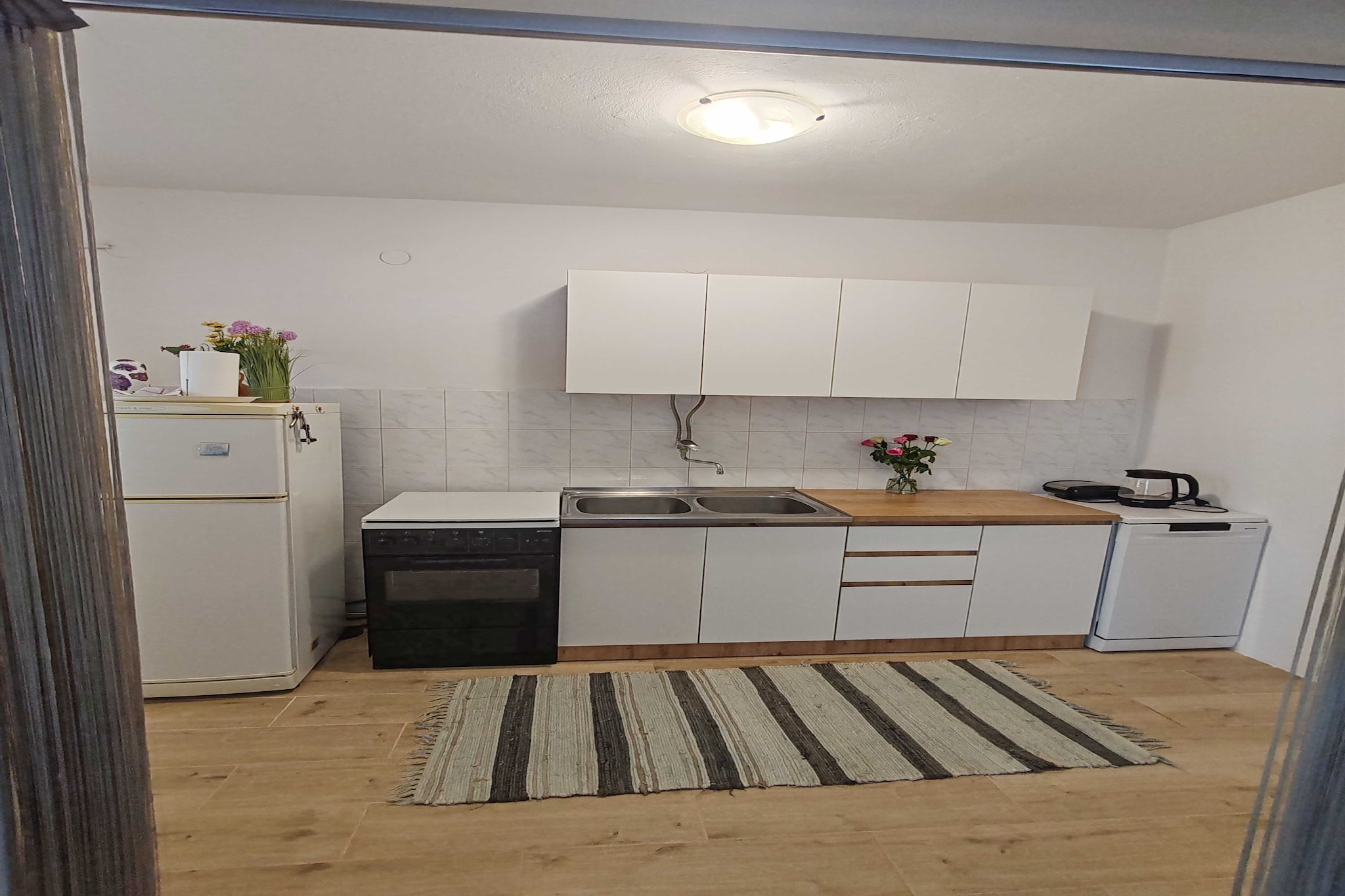 Apartment Angelina - Three Bedroom Apartment with Balcony and Sea View-Keuken