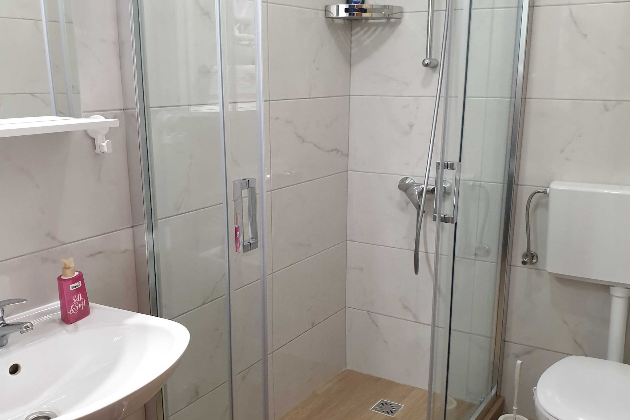 Villa Malfi - Standard Double Room with Sea View (S3)-Badkamer