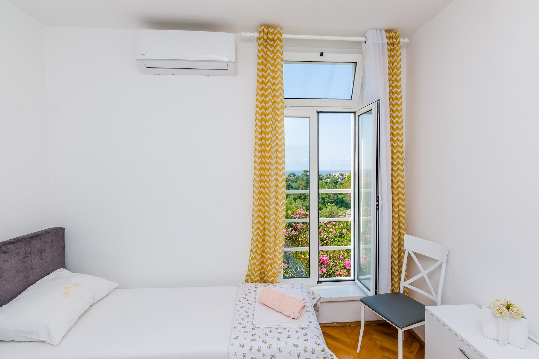 Apartment Petrana - Studio Apartment with Terrace-Slaapkamer