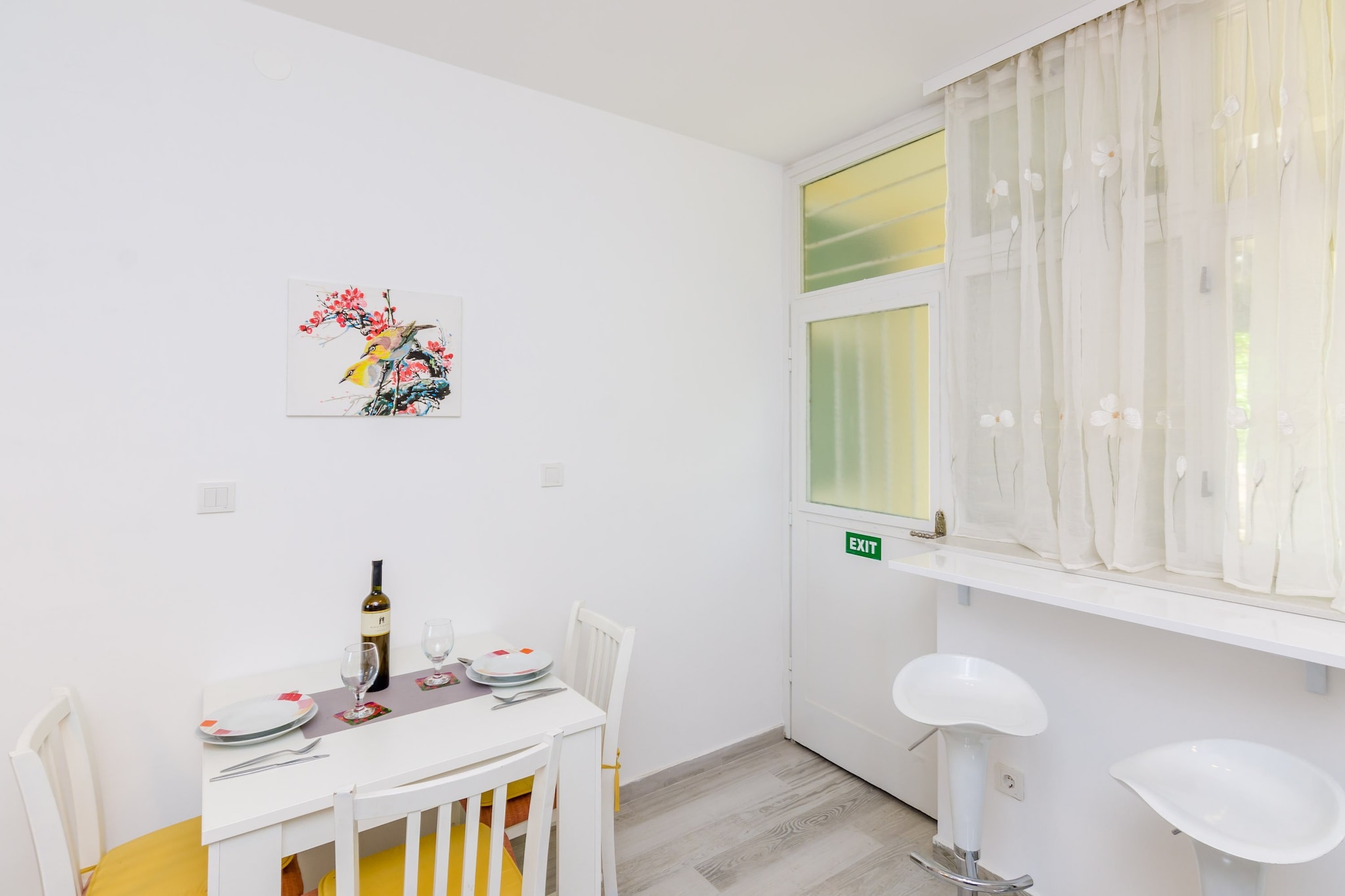 Apartment Petrana - Studio Apartment with Terrace-Eetkamer