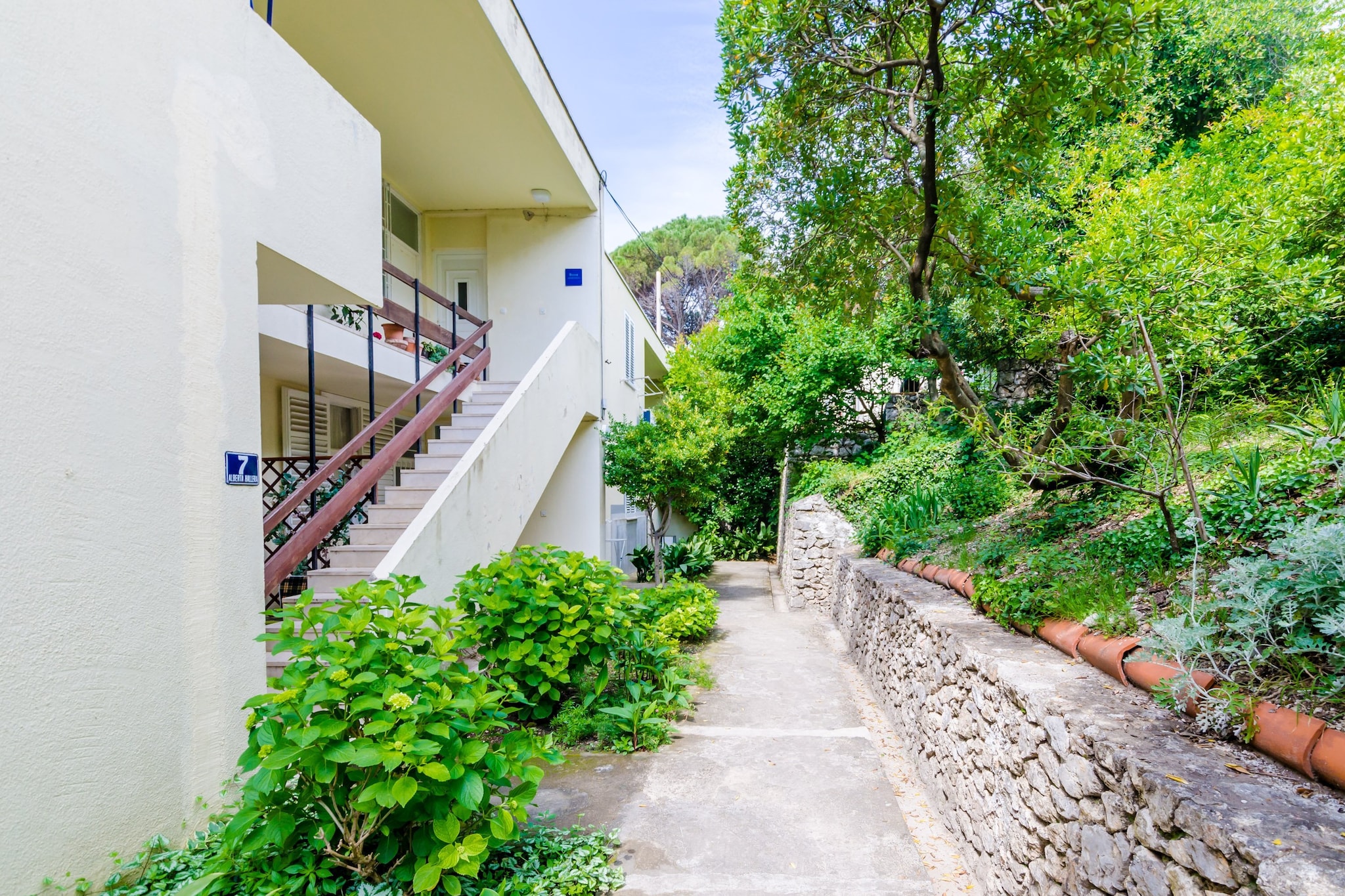 Apartment Petrana - Studio Apartment with Terrace-Buitenlucht