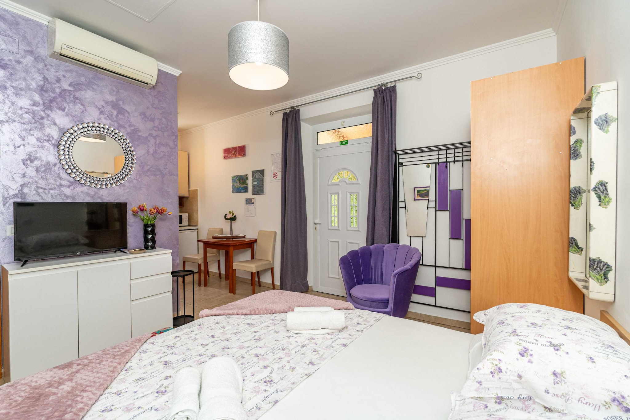 Apartments and Room Frane - Studio with Terrace