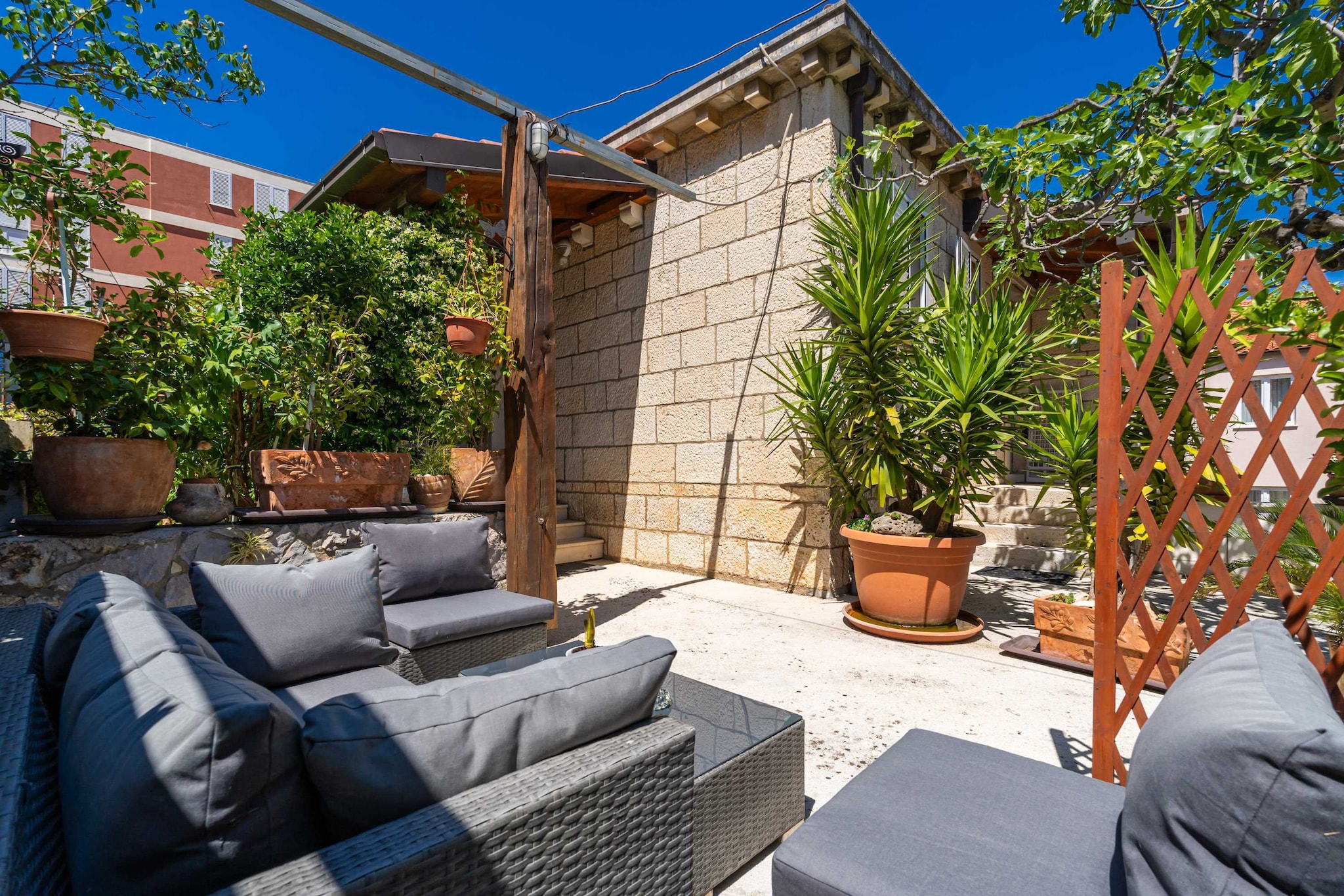 Apartments and Room Frane - Studio with Terrace-Terras