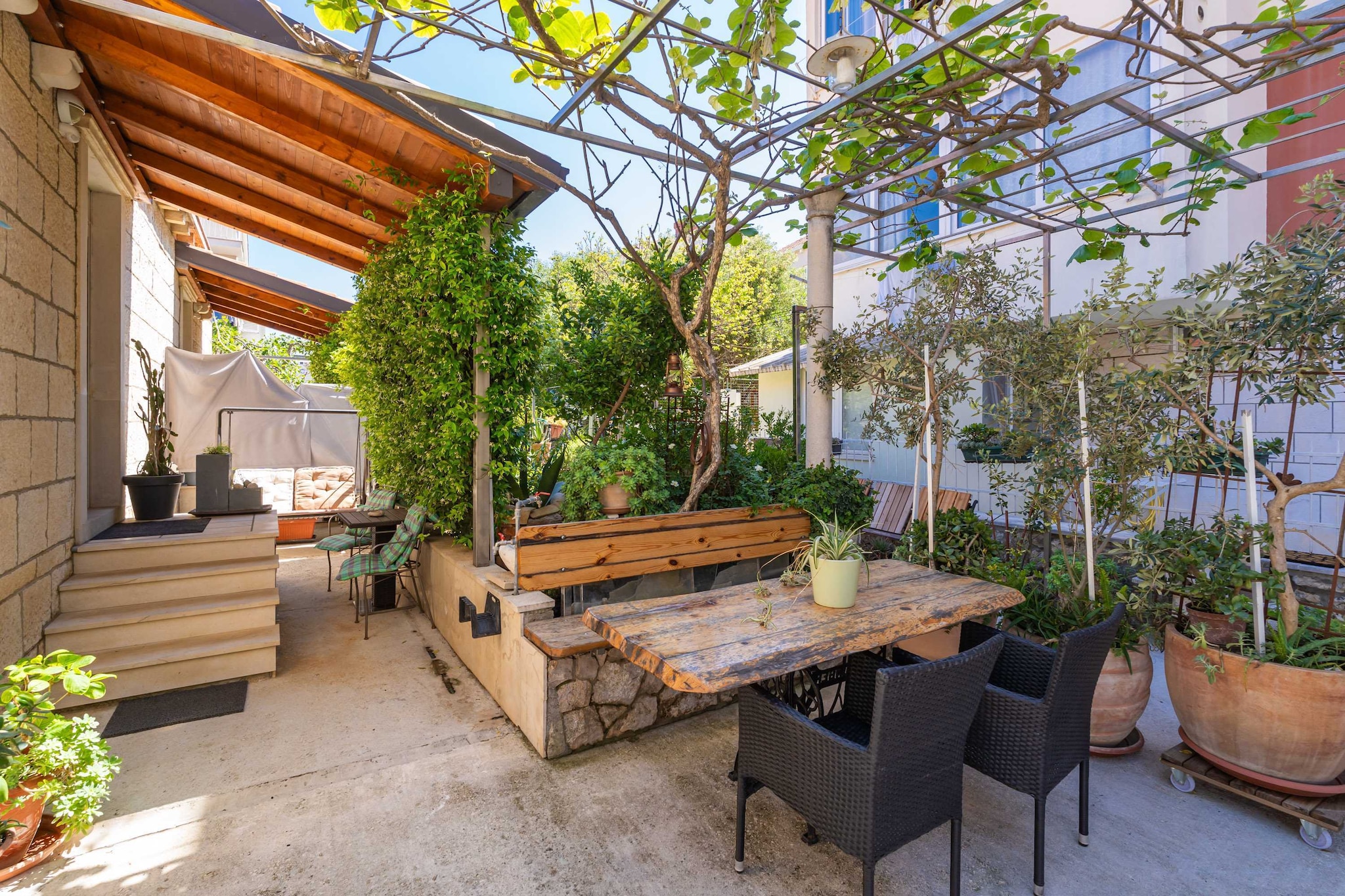 Apartments and Room Frane- Standard Studio with Terrace-Buitenlucht