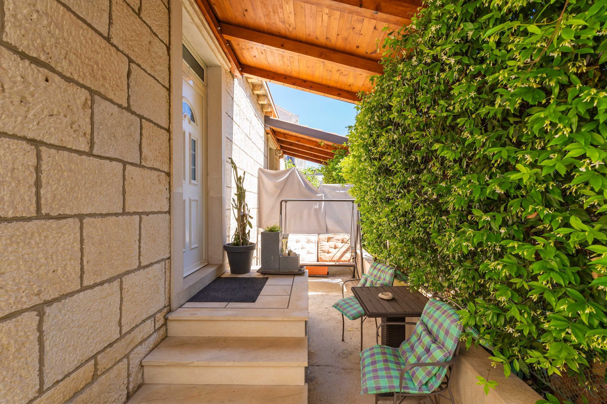 Apartments and Room Frane- Standard Studio with Terrace-Buitenlucht