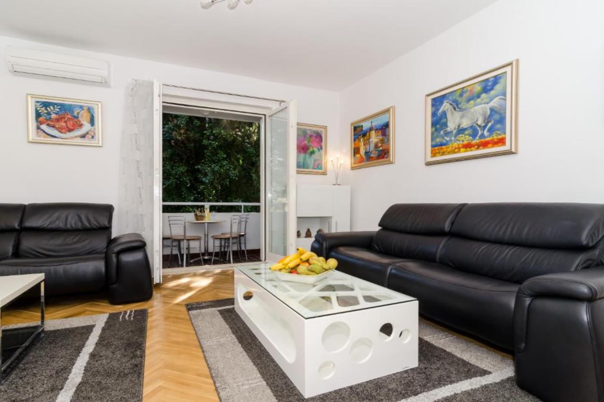 Apartment Iva 31 - Two-Bedroom Apartment with Balcony and City View - Wohnzimmer