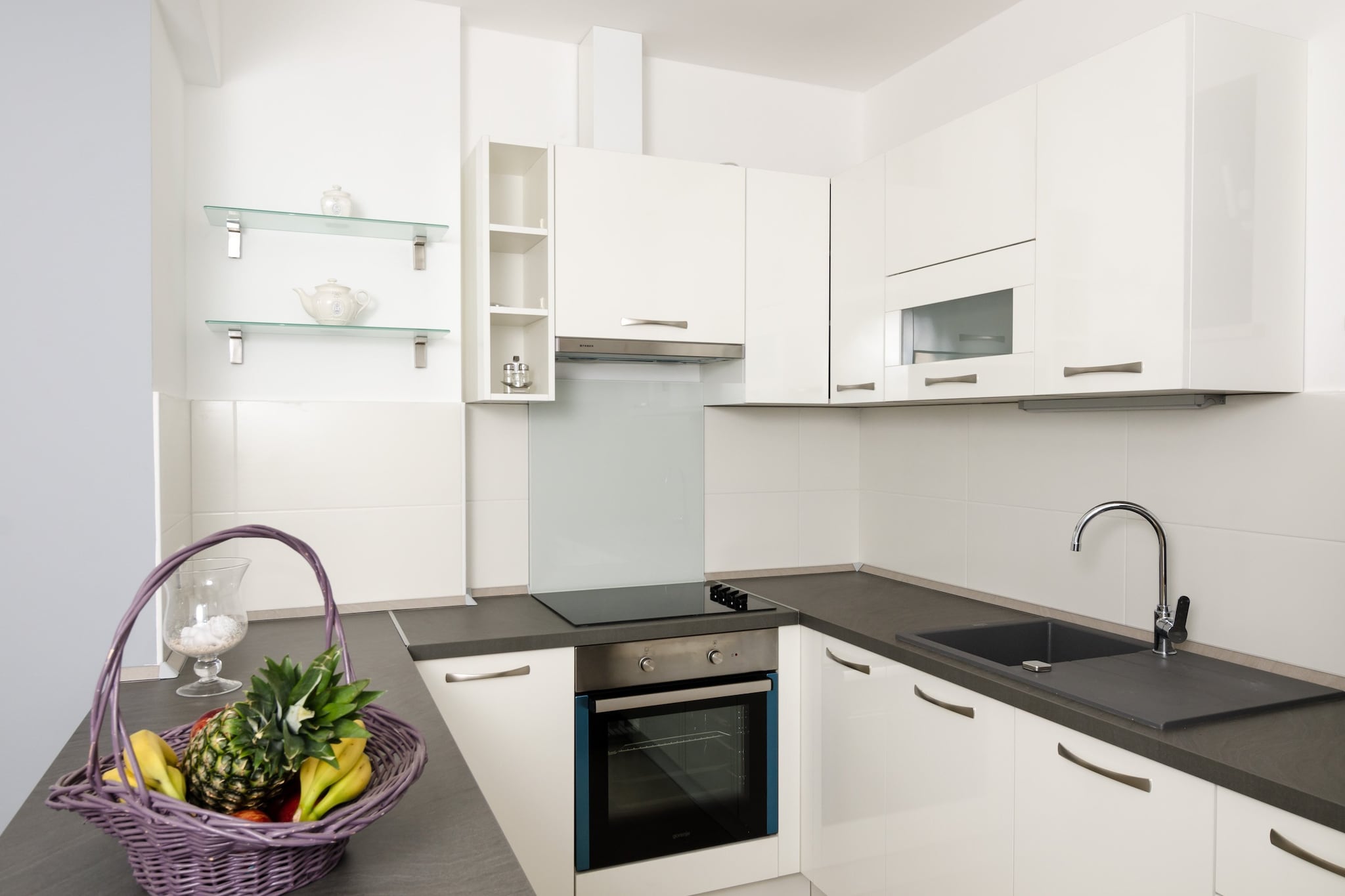 1 bedroom apartment with balcony