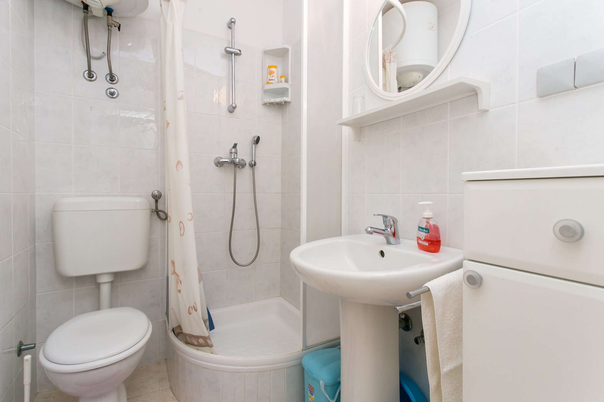 Guest House Bridge View - Double Room with Balcony and Sea View