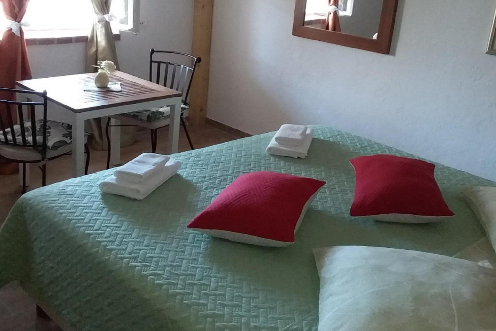 Apartment Mir - Studio Apartment with Garden View-Slaapkamer