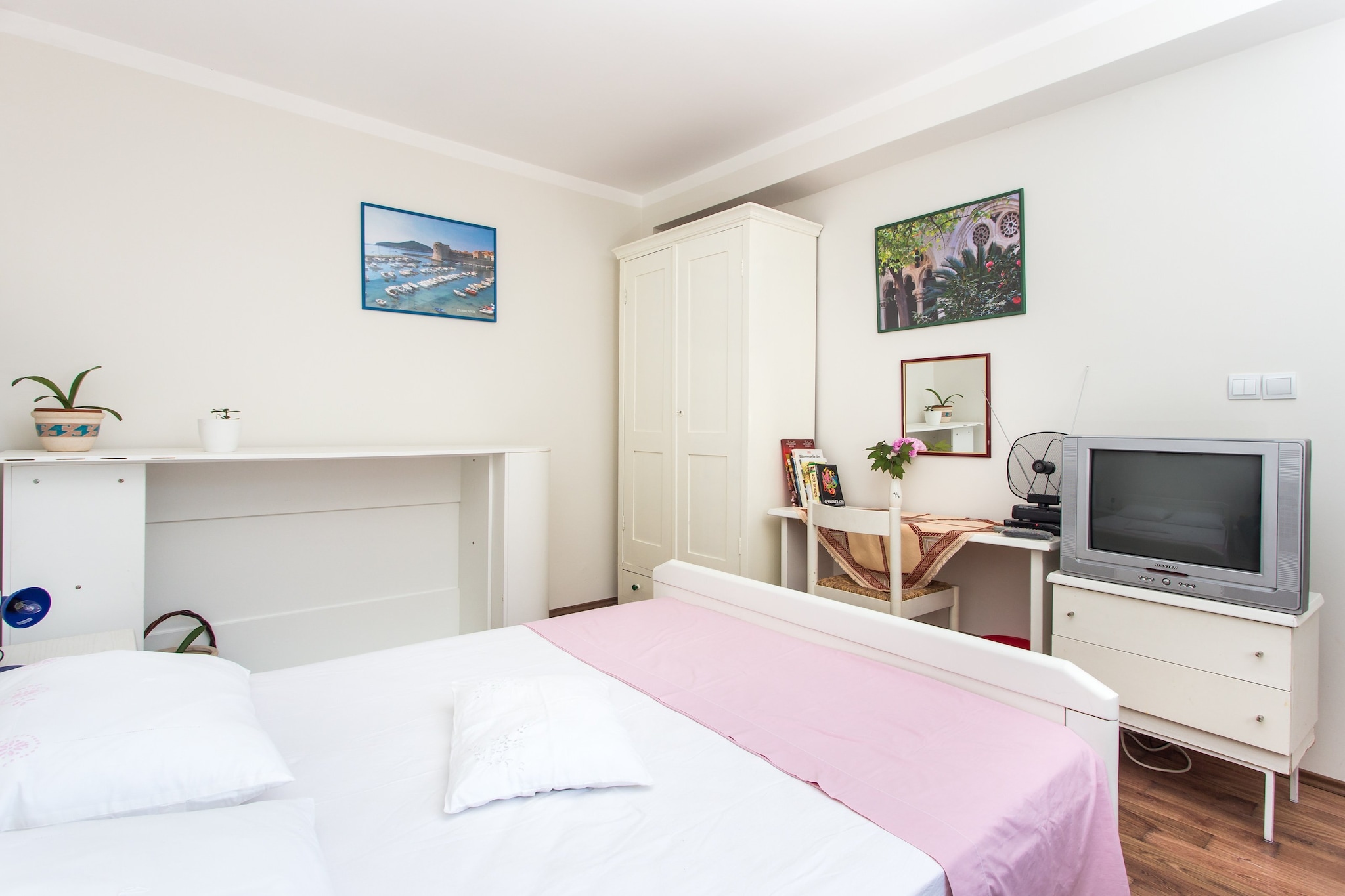 Apartments Ljubimir - One-Bedroom Apartment with Shared Terrace - Bambo-Slaapkamer