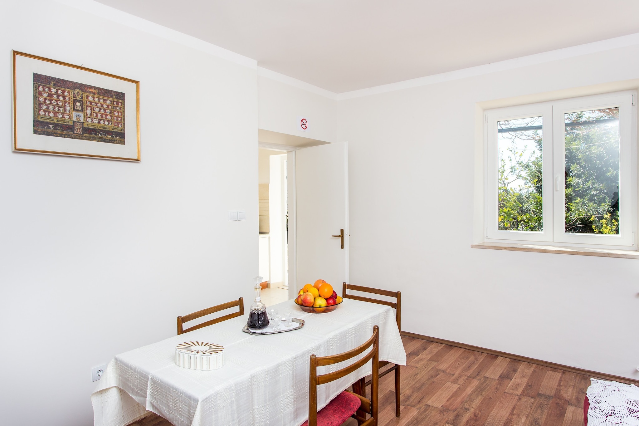 Apartments Ljubimir - One-Bedroom Apartment with Shared Terrace - Bambo-Eetkamer