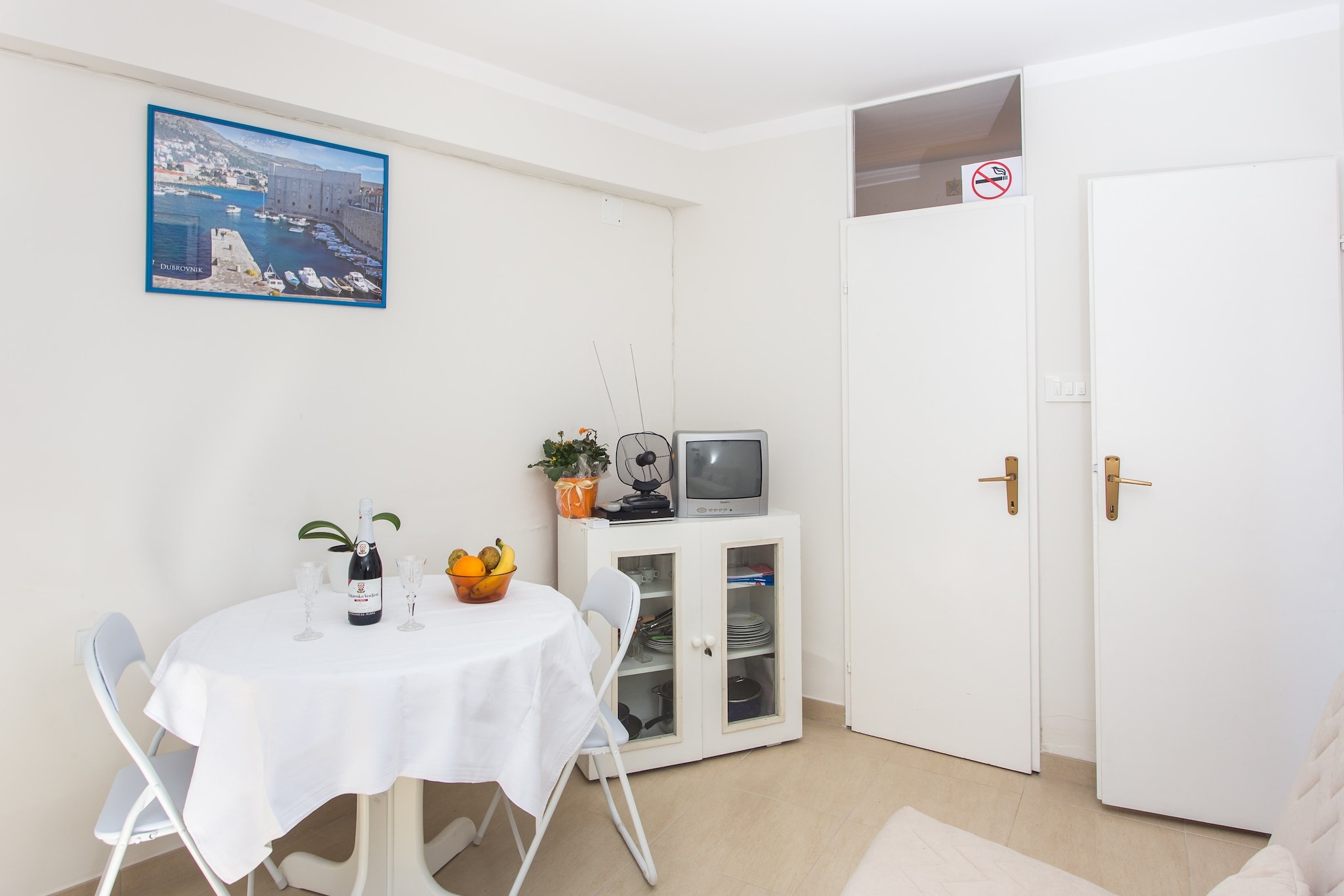 Apartments Ljubimir - Comfort One-Bedroom Apartment with Shared Terrace - Nono-Eetkamer