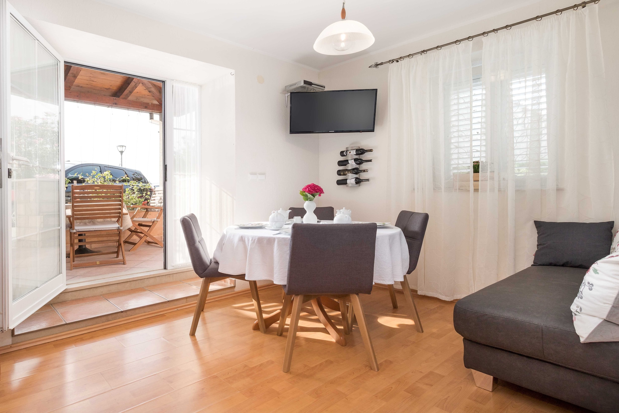 Apartments Lotea - Two-Bedroom Apartment with Terrace-Eetkamer