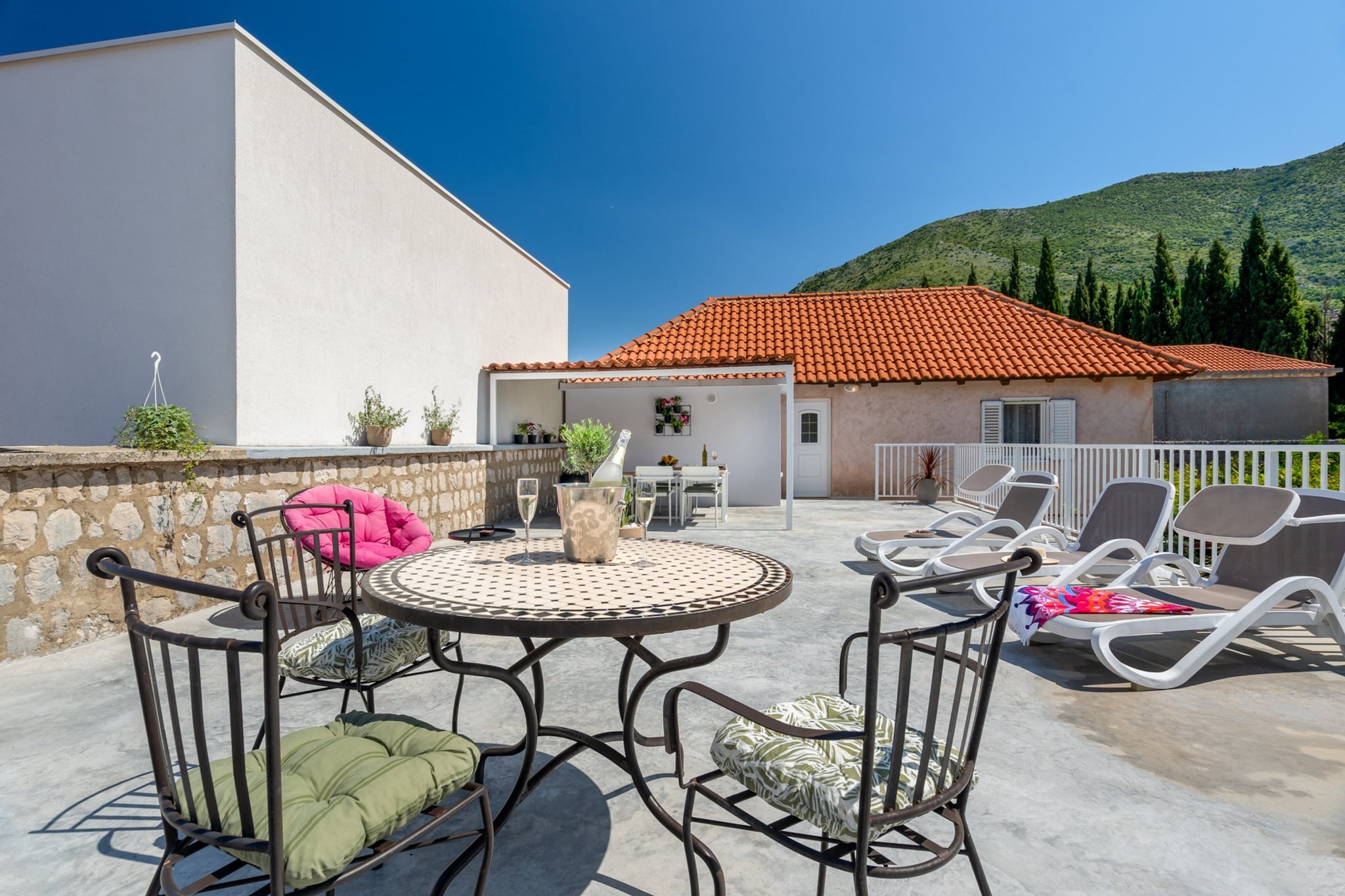 Apartments Lotea - Two-Bedroom Apartment with Terrace and Sea View-Terras