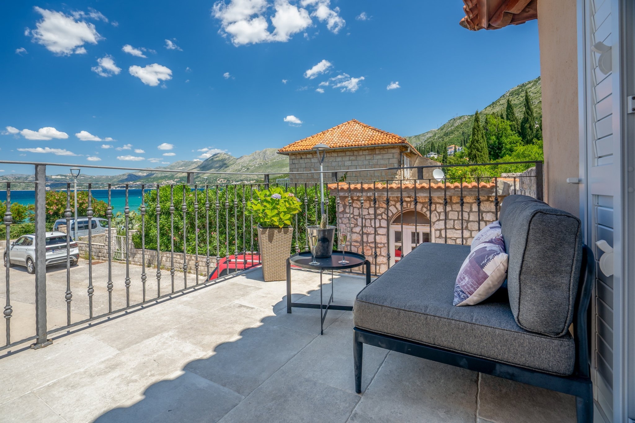 Apartments Lotea - Two-Bedroom Apartment with Terrace and Sea View-Terras