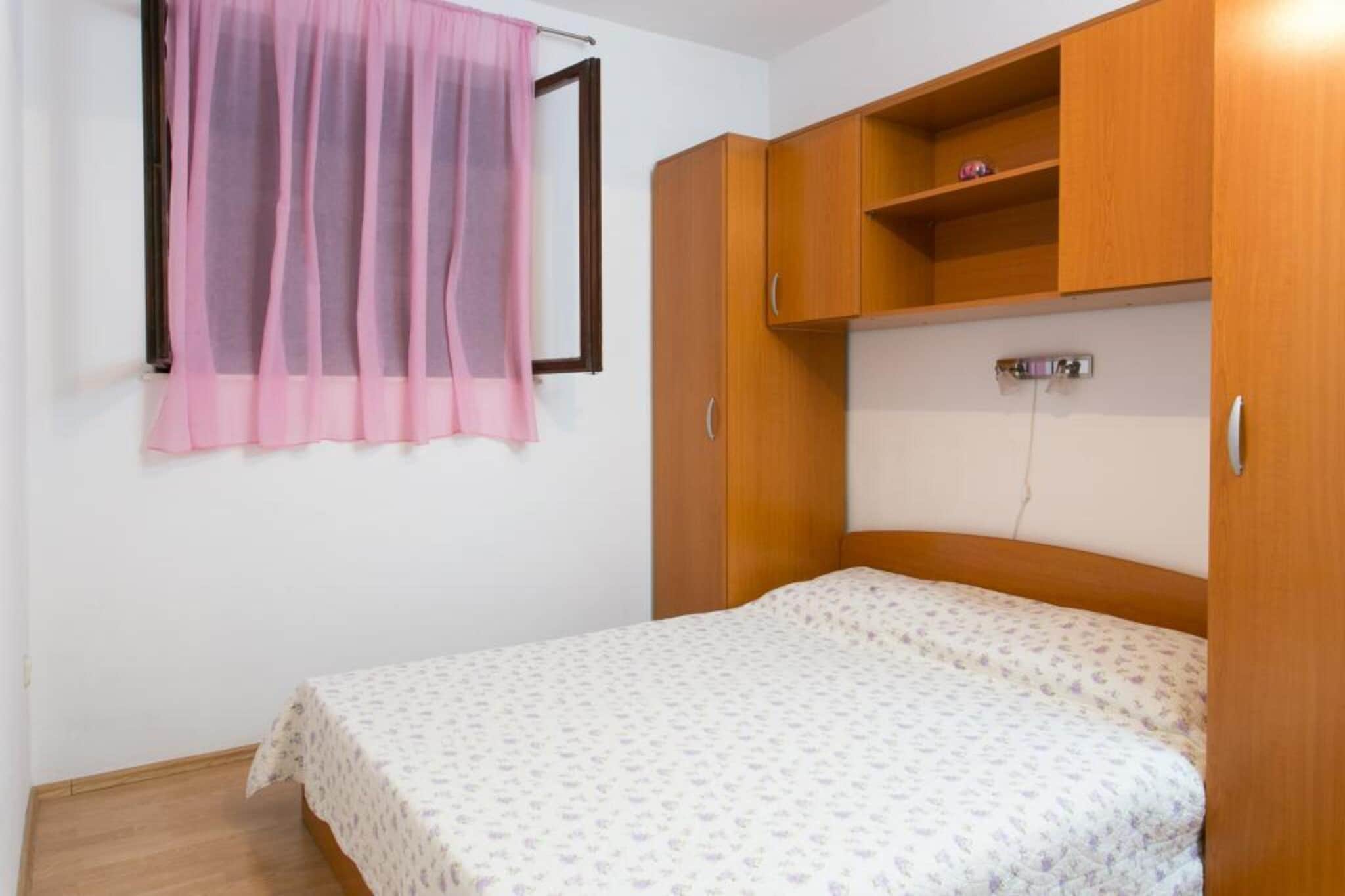 Guest House Old Town View- One Bedroom Apartment (3 Adults)