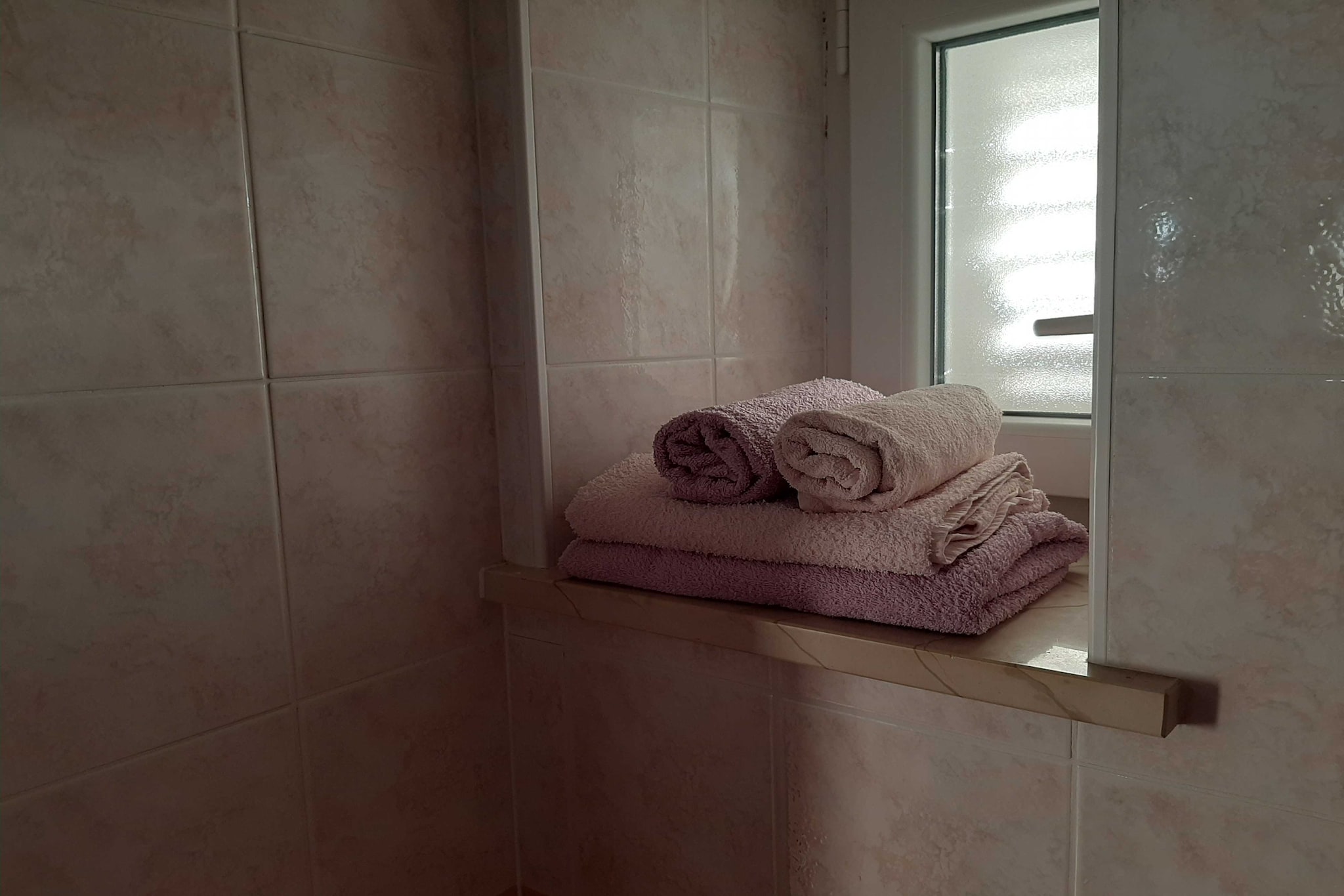 Guest House Luce is located in Dubrovnik Gornji Kono and offers 3 self catering accommodation units. Free private parking is available, but reservation is needed. Luggage storage is available before check in and after check out. Free WiFi and air conditioning are provided.

This double room is an air-conditioned accommodation with a terrace and sea view that features free WiFi, a TV, and private bathroom with shower and hairdryer.

Free private parking is available, but reservation is needed.

Restaurants, cafe bars, and grocery stores are all located less than 400 meters away from the accommodation. The central part of Dubrovnik where all the shops, bakeries, and banks are located is 1 km from the accommodation. Guest House Luce is just 950 meters away from Bellevue Beach.

Various daily trips can be arranged on site with Dubrovnik Port is just 1.8 km away, and Dubrovnik Central Bus Station  2 km from Guest House Luce. Dubrovnik Airport is at a distance of 20 km and shuttle service can be organised upon request and at a surcharge.