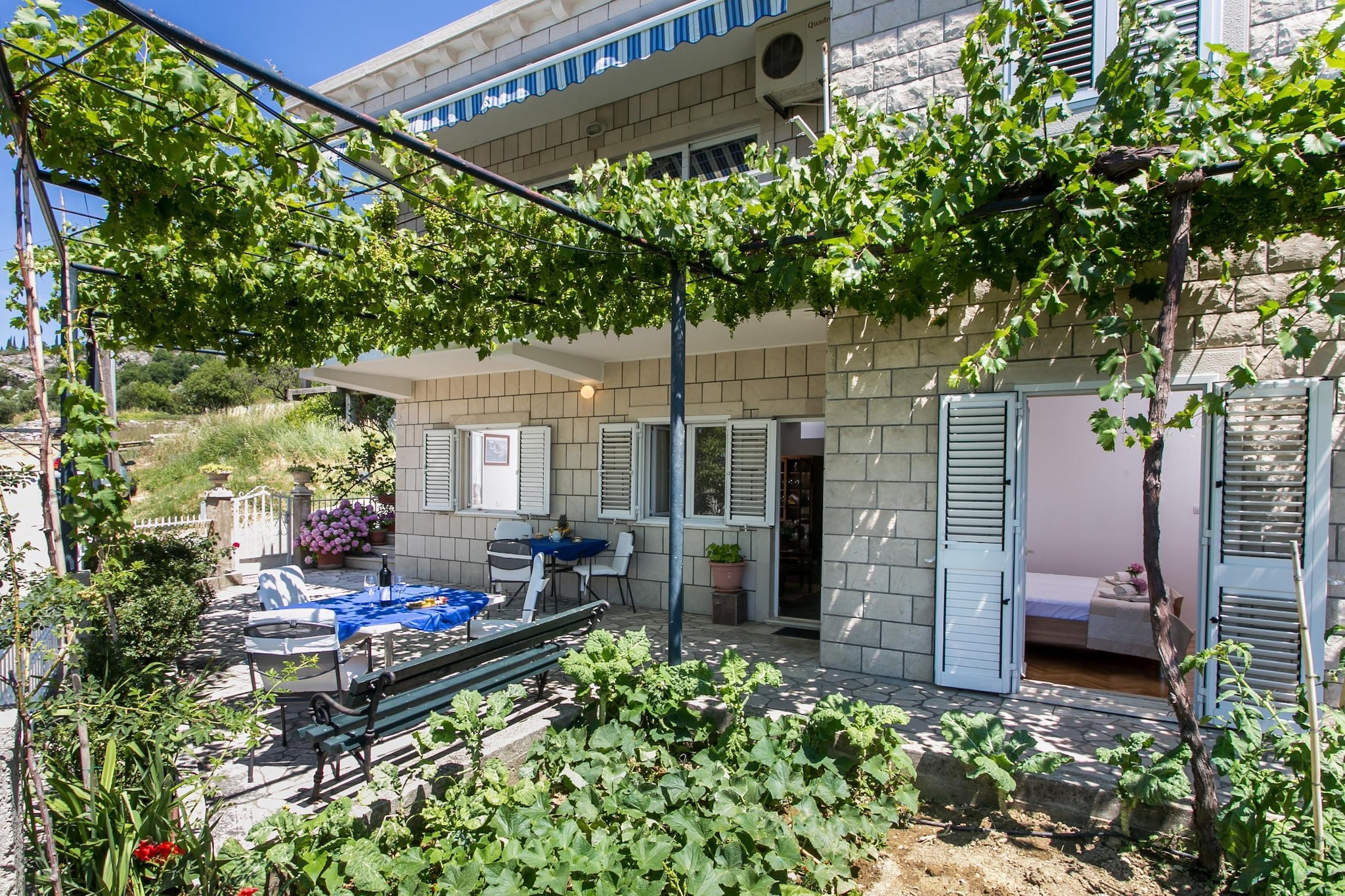 Apartments Olive - Comfort One Bedroom Apartment with Terrace and Sea View - Popolica 50-Außenbereich Sommer